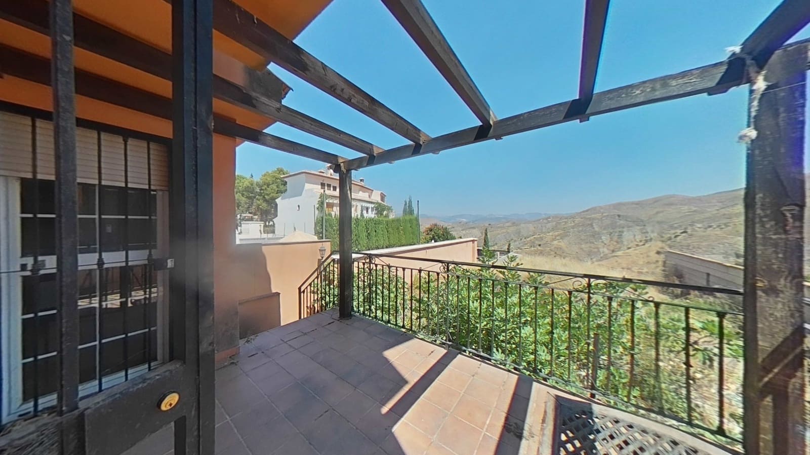 4 soveværelse Lejlighed til salg i Monachil med garage - € 290.000 (Ref: 9363224)