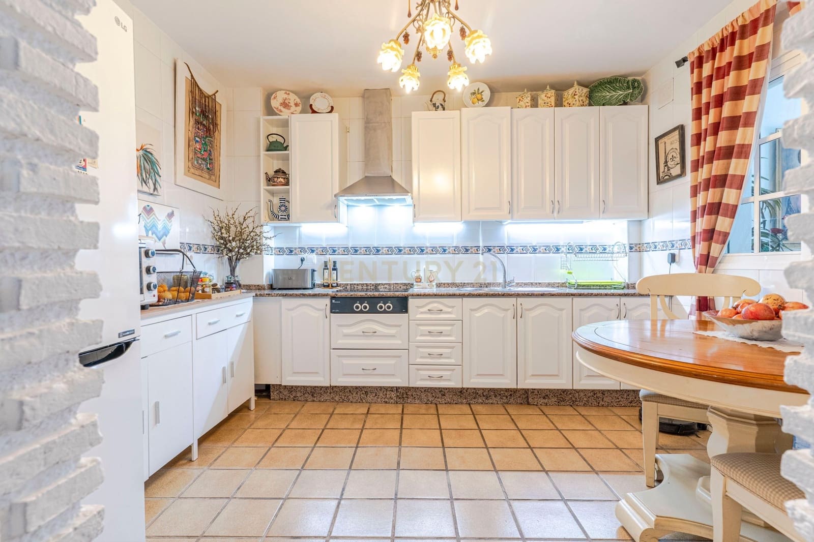 3 bedroom Finca/Country House for sale in La Garnatilla with garage - € 280,000 (Ref: 9368962)