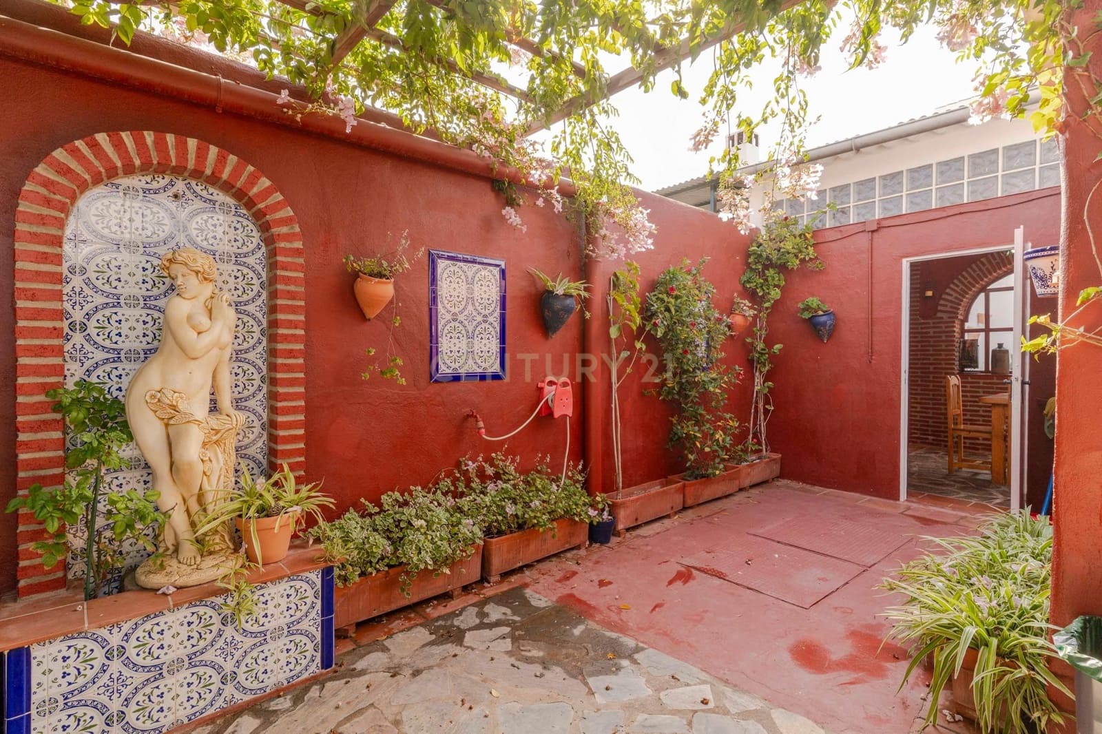 3 bedroom Finca/Country House for sale in La Garnatilla with garage - € 280,000 (Ref: 9368962)