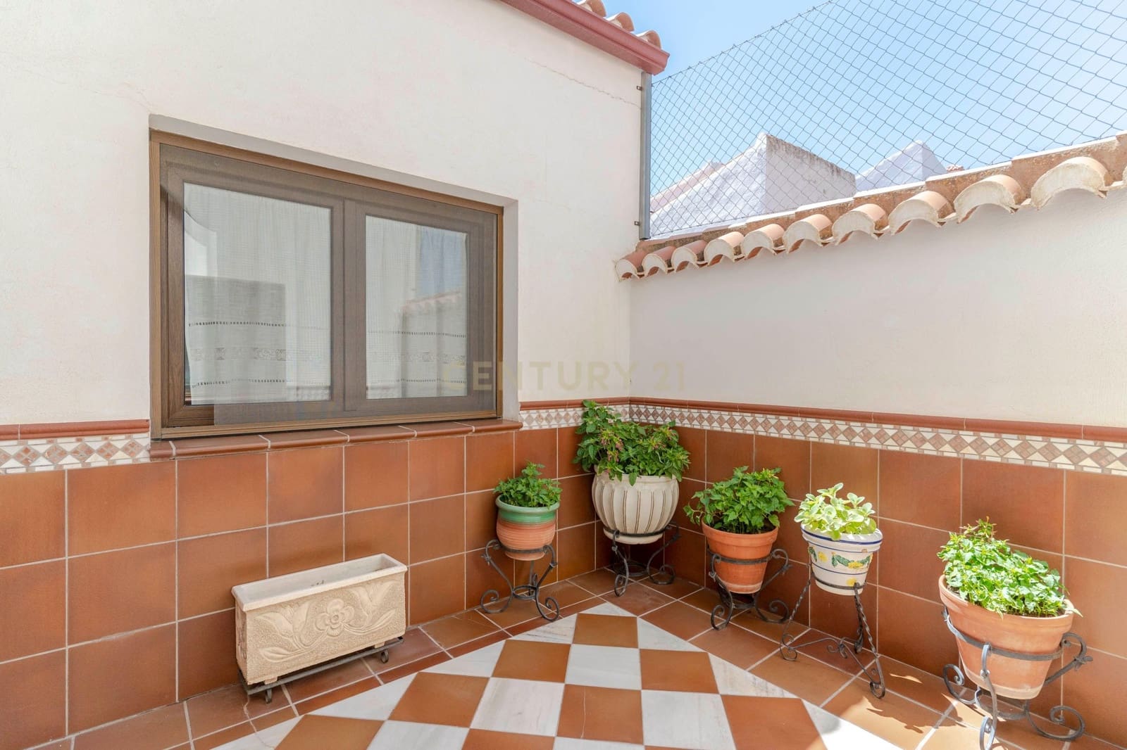 4 bedroom Townhouse for sale in Jerez del Marquesado - € 199,000 (Ref: 9384849)