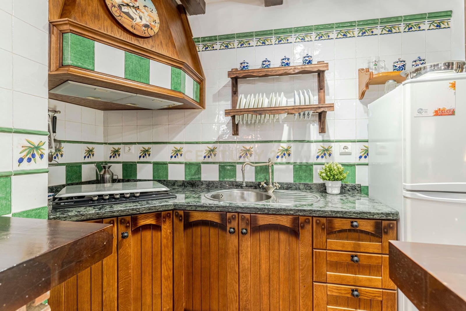 4 bedroom Townhouse for sale in Jerez del Marquesado - € 199,000 (Ref: 9384849)