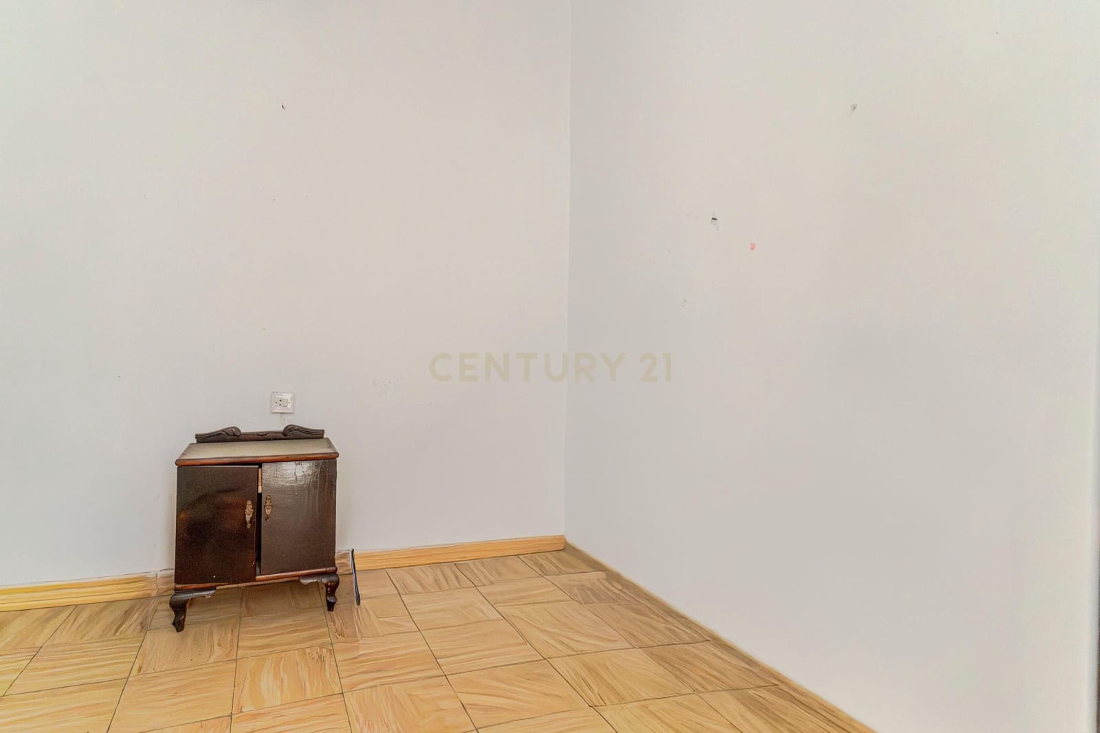 4 soveværelse Finca/Landehus til salg i Cadiar - € 70.000 (Ref: 9386010)