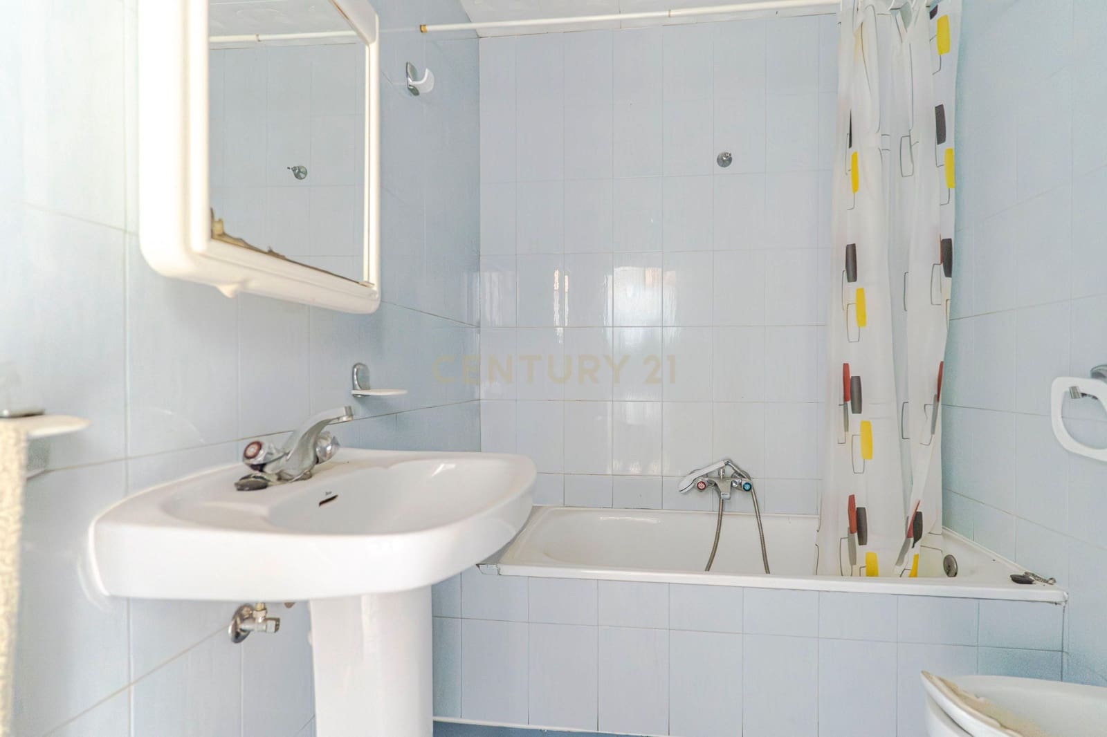 4 soveværelse Finca/Landehus til salg i Cadiar - € 70.000 (Ref: 9386010)