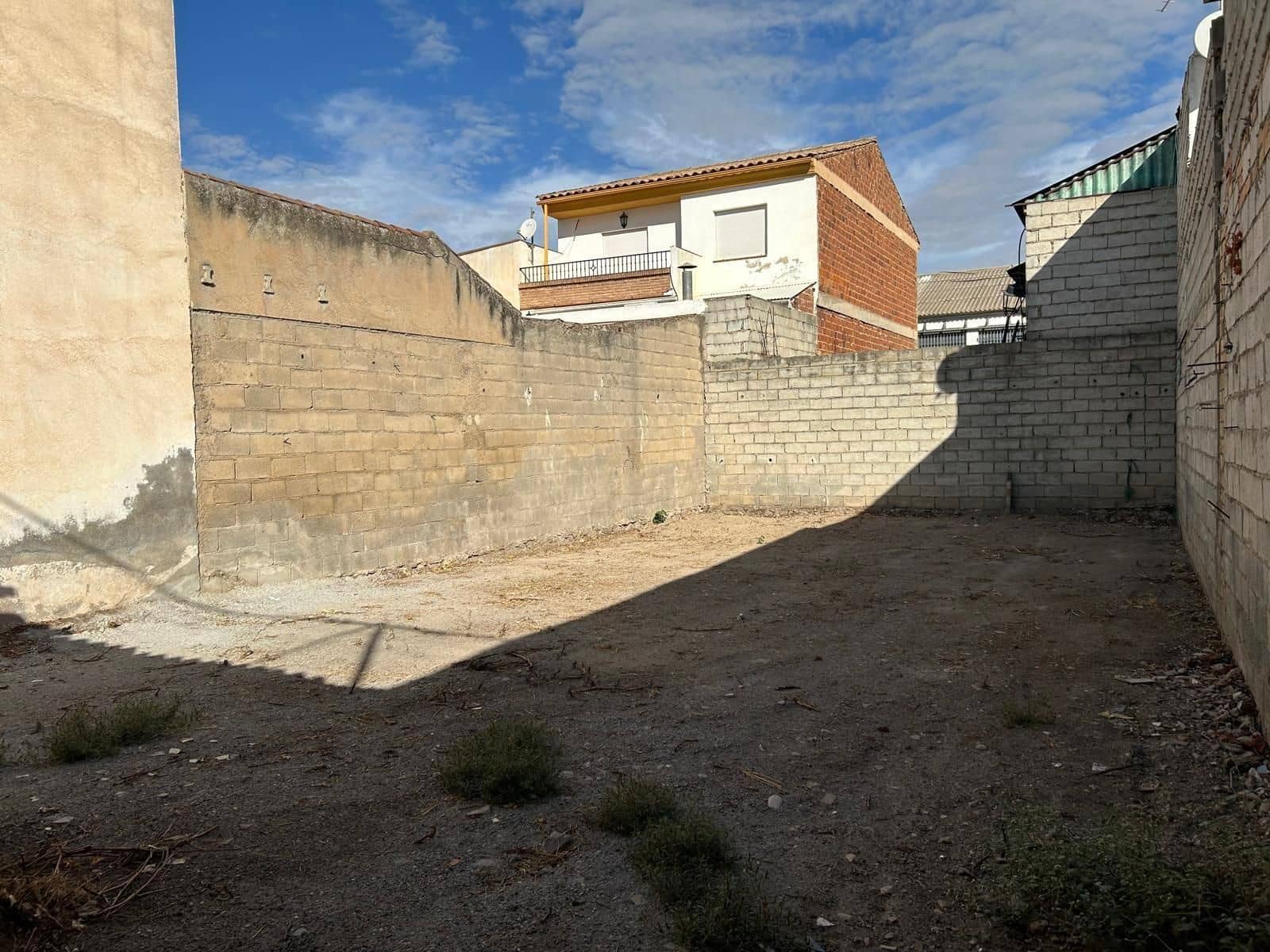 Działka budowlana na sprzedaż w Pinos Puente - 45 000 € (Ref: 9386011)