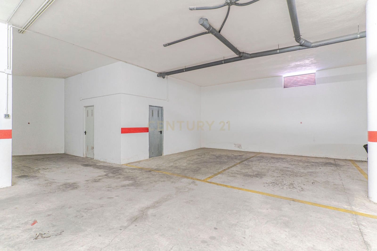 2 bedroom Flat for sale in Salobrena with pool - € 175,000 (Ref: 9388774)