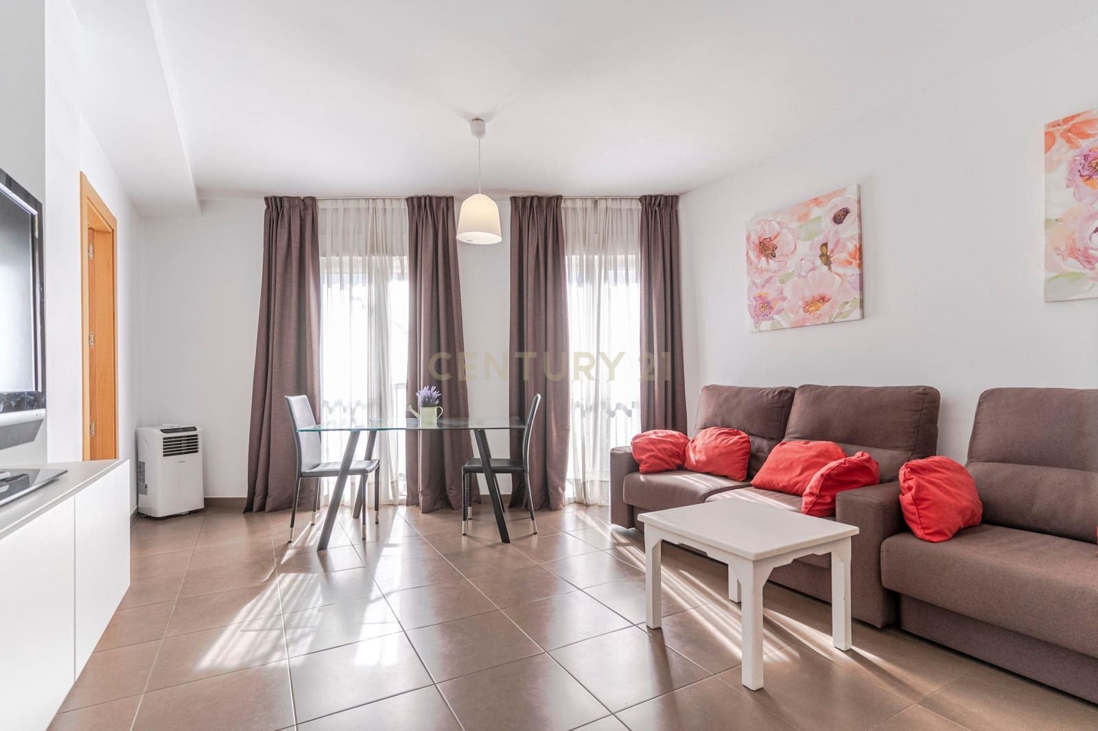 2 bedroom Flat for sale in Salobrena with pool - € 175,000 (Ref: 9388774)