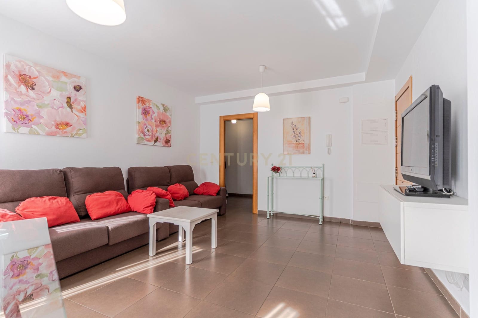 2 bedroom Flat for sale in Salobrena with pool - € 175,000 (Ref: 9388774)