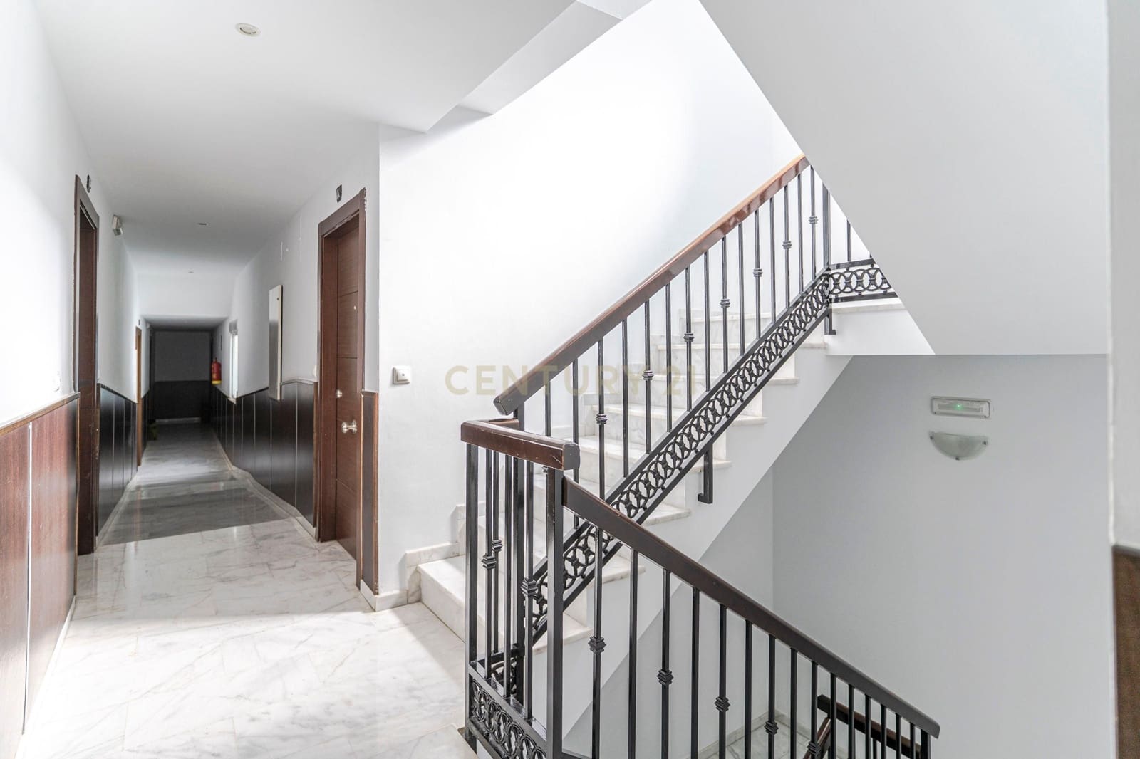 2 bedroom Flat for sale in Salobrena with pool - € 175,000 (Ref: 9388774)