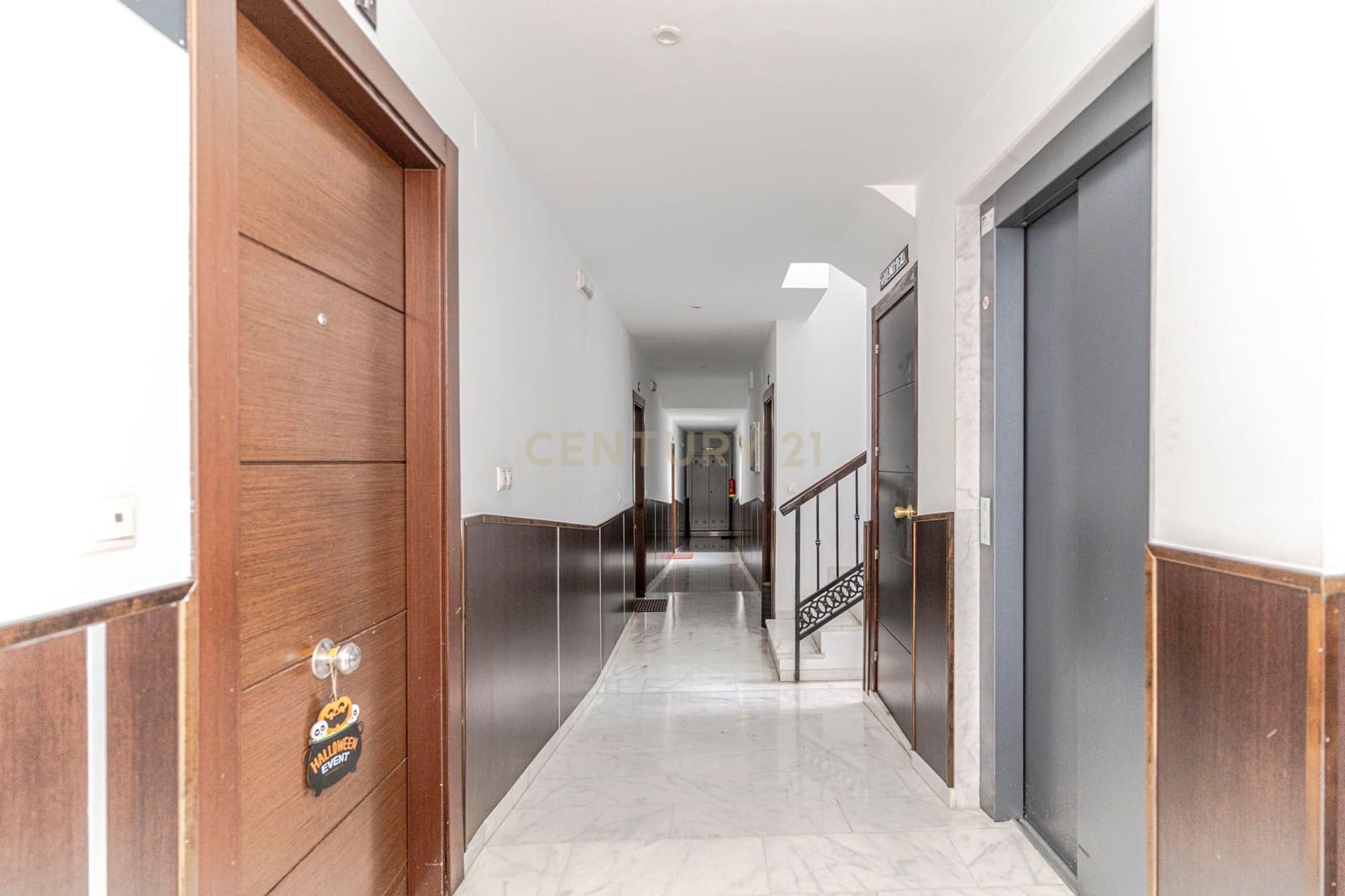 2 bedroom Flat for sale in Salobrena with pool - € 175,000 (Ref: 9388774)