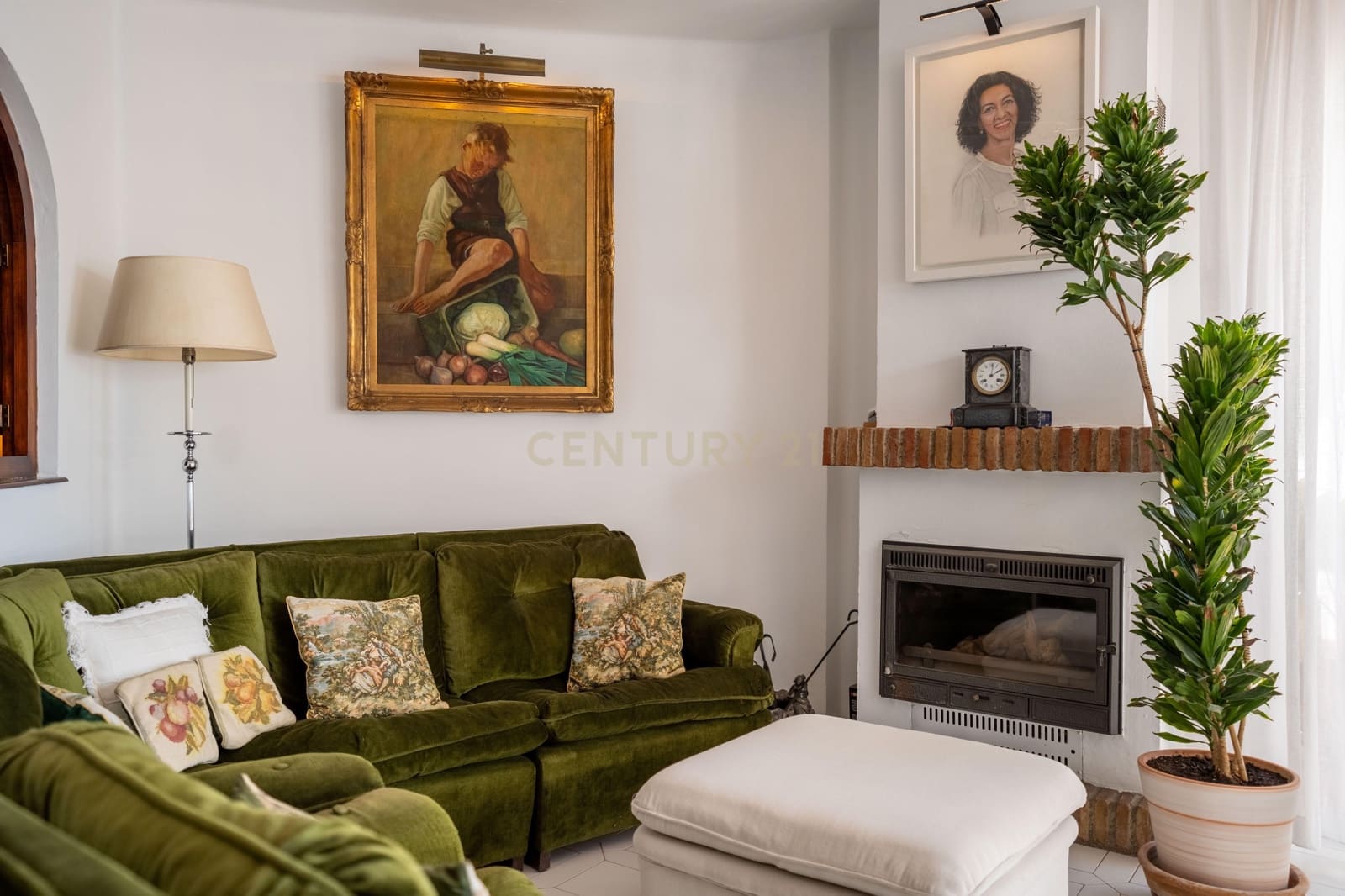 3 bedroom Apartment for rent in Nerja - € 2,000 (Ref: 9389939)