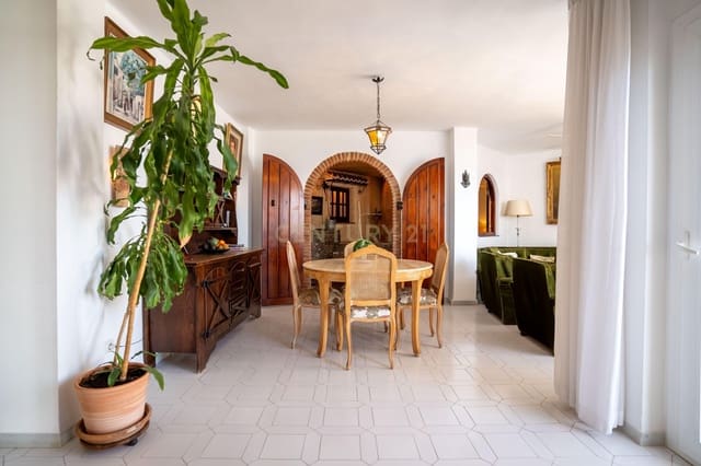 3 soveværelse Lejlighed til leje i Chaparil - Torrecilla - Punta Lara, Nerja - € 2.000 (Ref: 9389939)