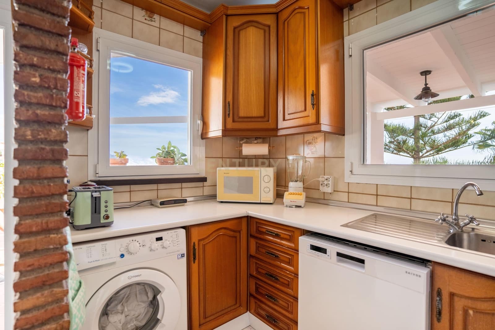 3 bedroom Apartment for rent in Nerja - € 2,000 (Ref: 9389939)