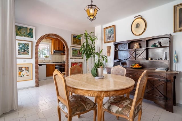 3 soveværelse Lejlighed til leje i Chaparil - Torrecilla - Punta Lara, Nerja - € 2.000 (Ref: 9389939)