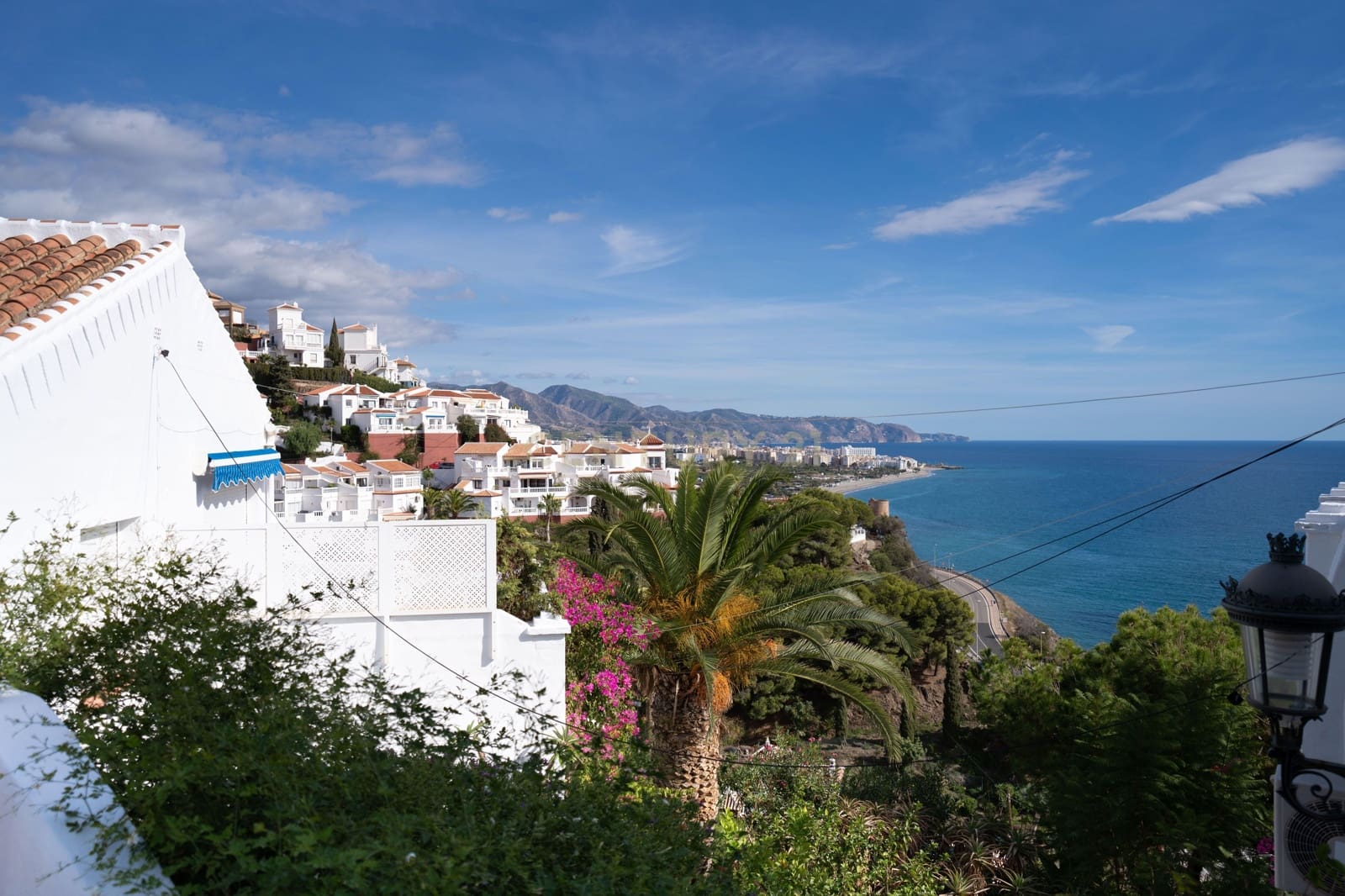 3 bedroom Apartment for rent in Nerja - € 2,000 (Ref: 9389939)