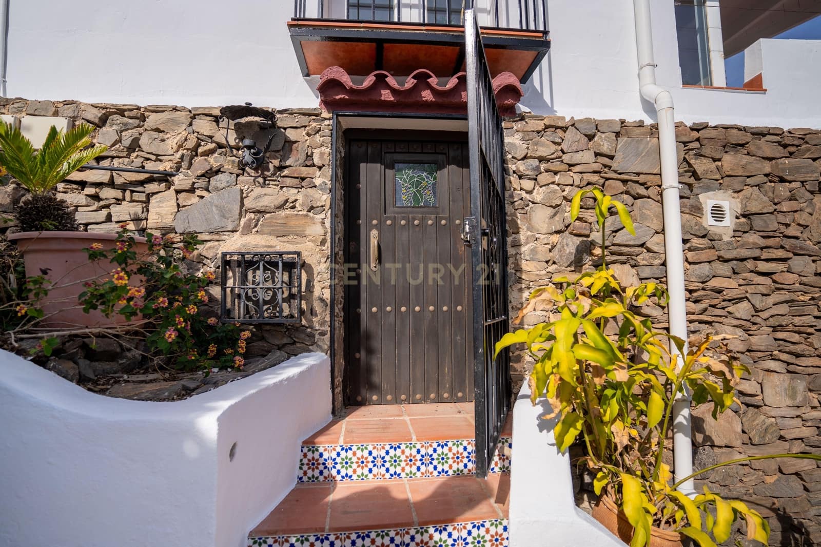 3 bedroom Apartment for rent in Nerja - € 2,000 (Ref: 9389939)