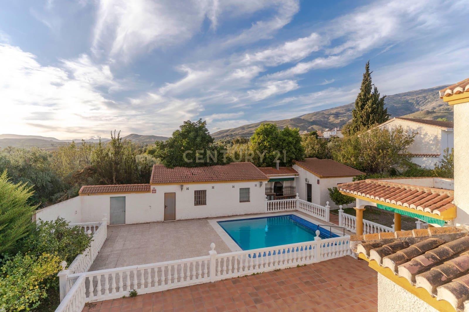 7 slaapkamer Villa te koop in Orgiva met zwembad garage - € 450.000 (Ref: 9390145)