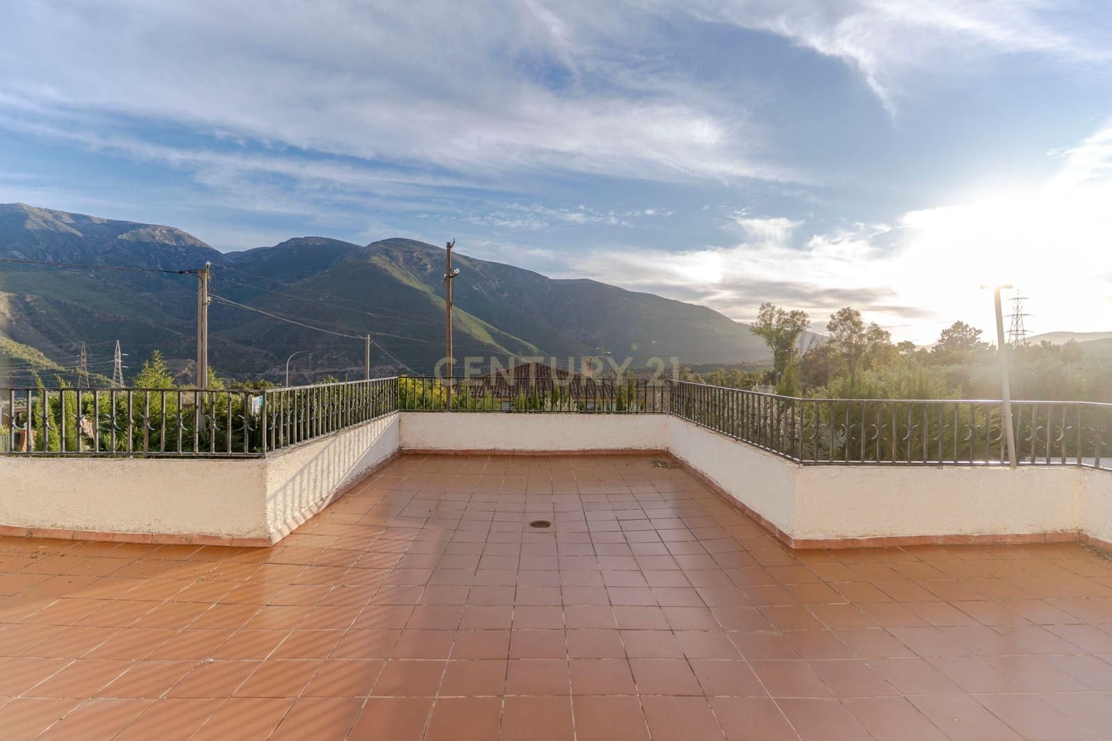 7 slaapkamer Villa te koop in Orgiva met zwembad garage - € 450.000 (Ref: 9390145)