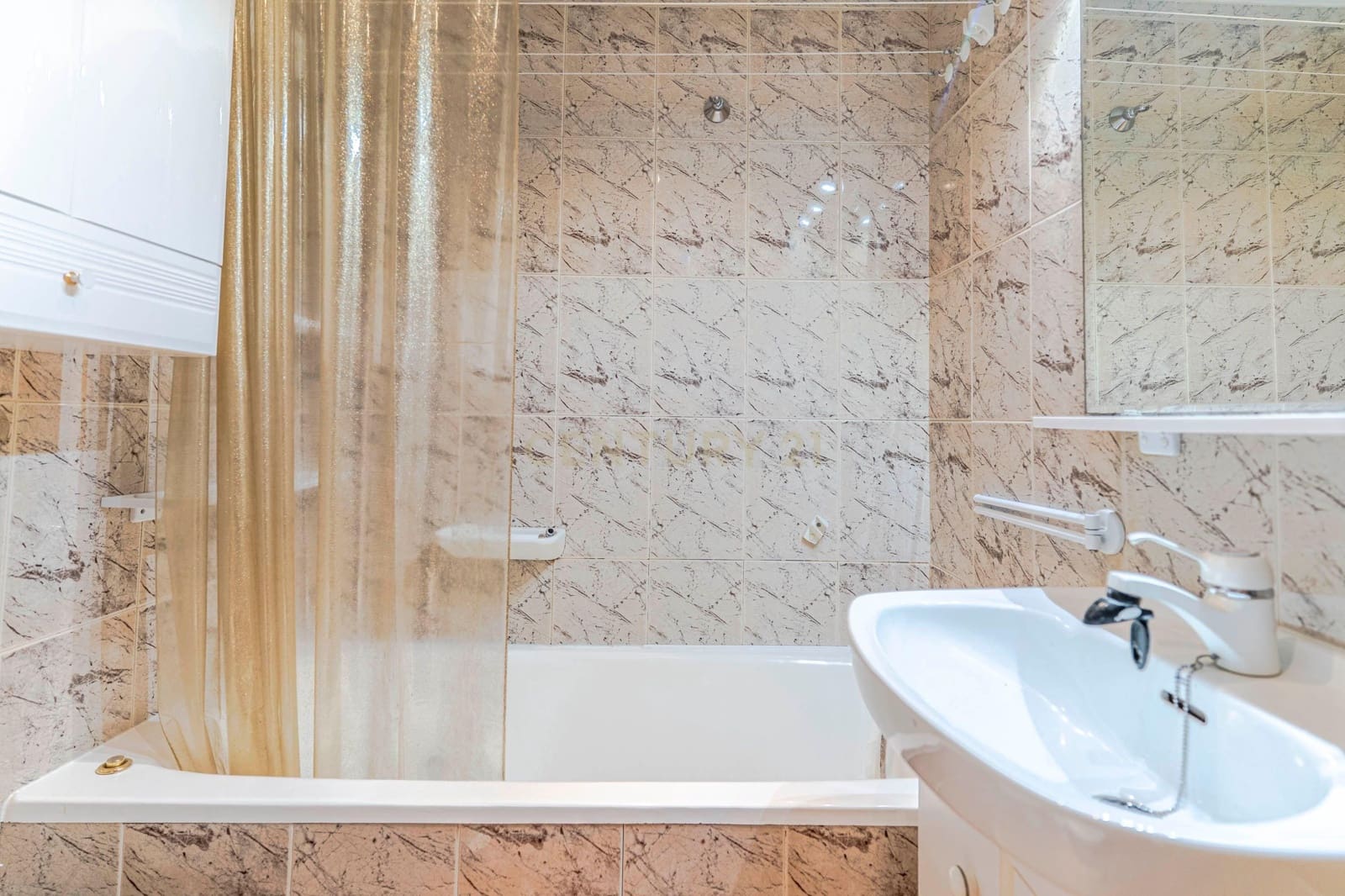 2 slaapkamer Appartement te koop in Sierra Nevada met garage - € 160.000 (Ref: 9409802)