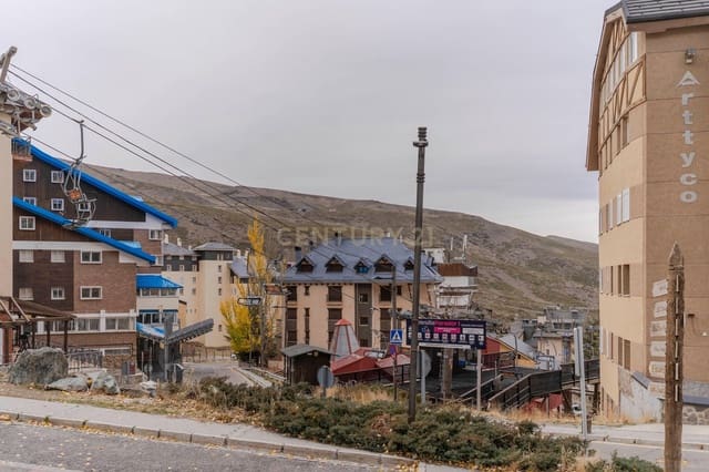 2 soveværelse Lejlighed til salg i Sierra Nevada, Monachil med garage - € 160.000 (Ref: 9409802)