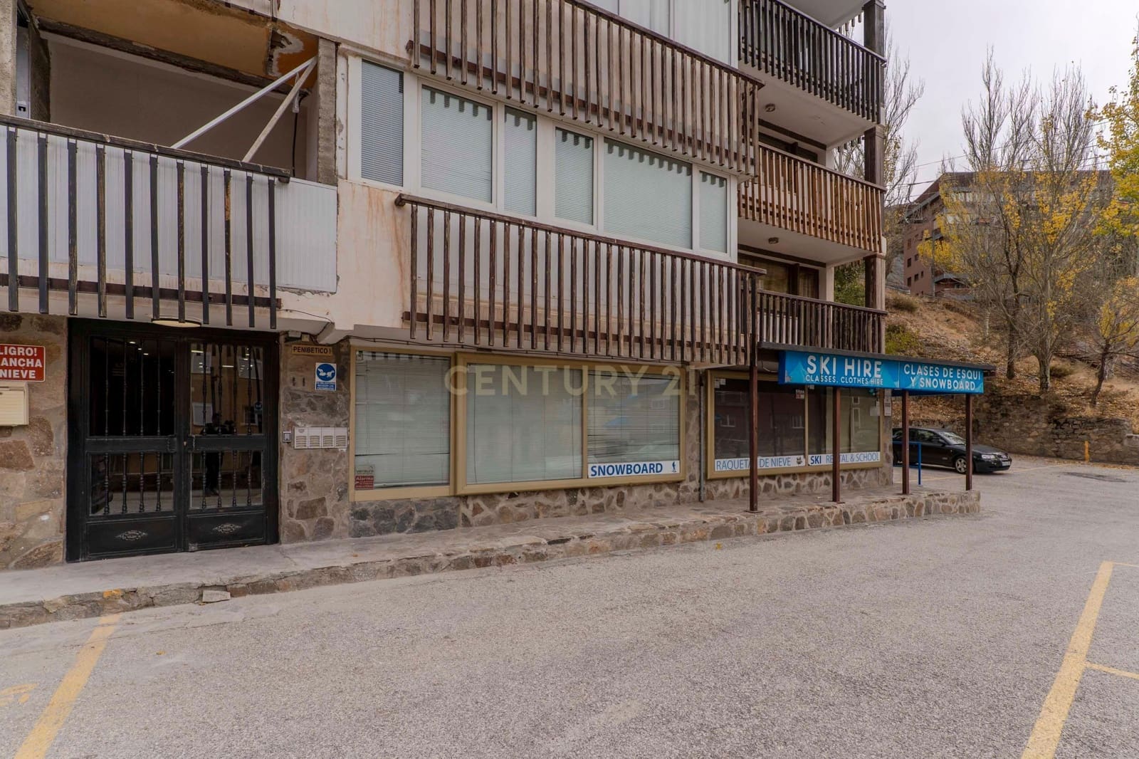 2 slaapkamer Appartement te koop in Sierra Nevada met garage - € 160.000 (Ref: 9409802)
