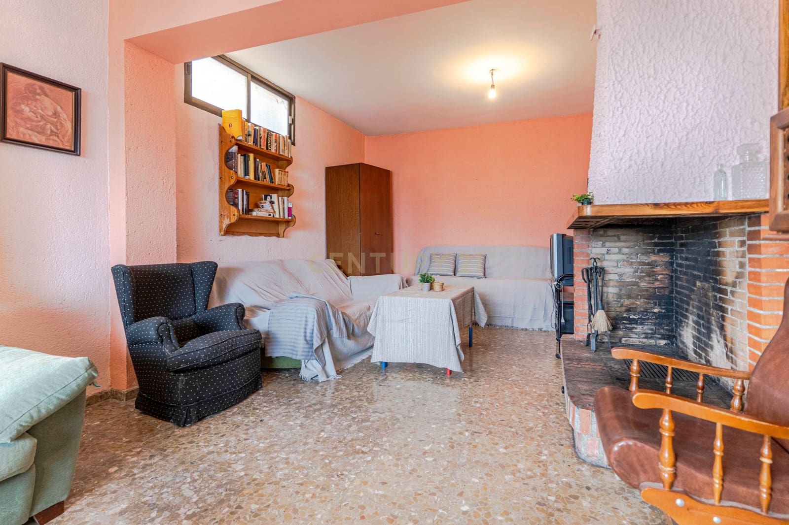 4 makuuhuone Huvila myytävänä paikassa La Zubia - 280 000 € (Ref: 9410318)