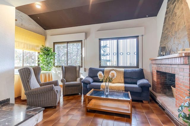 4 soveværelse Villa til salg i La Zubia - € 280.000 (Ref: 9410318)