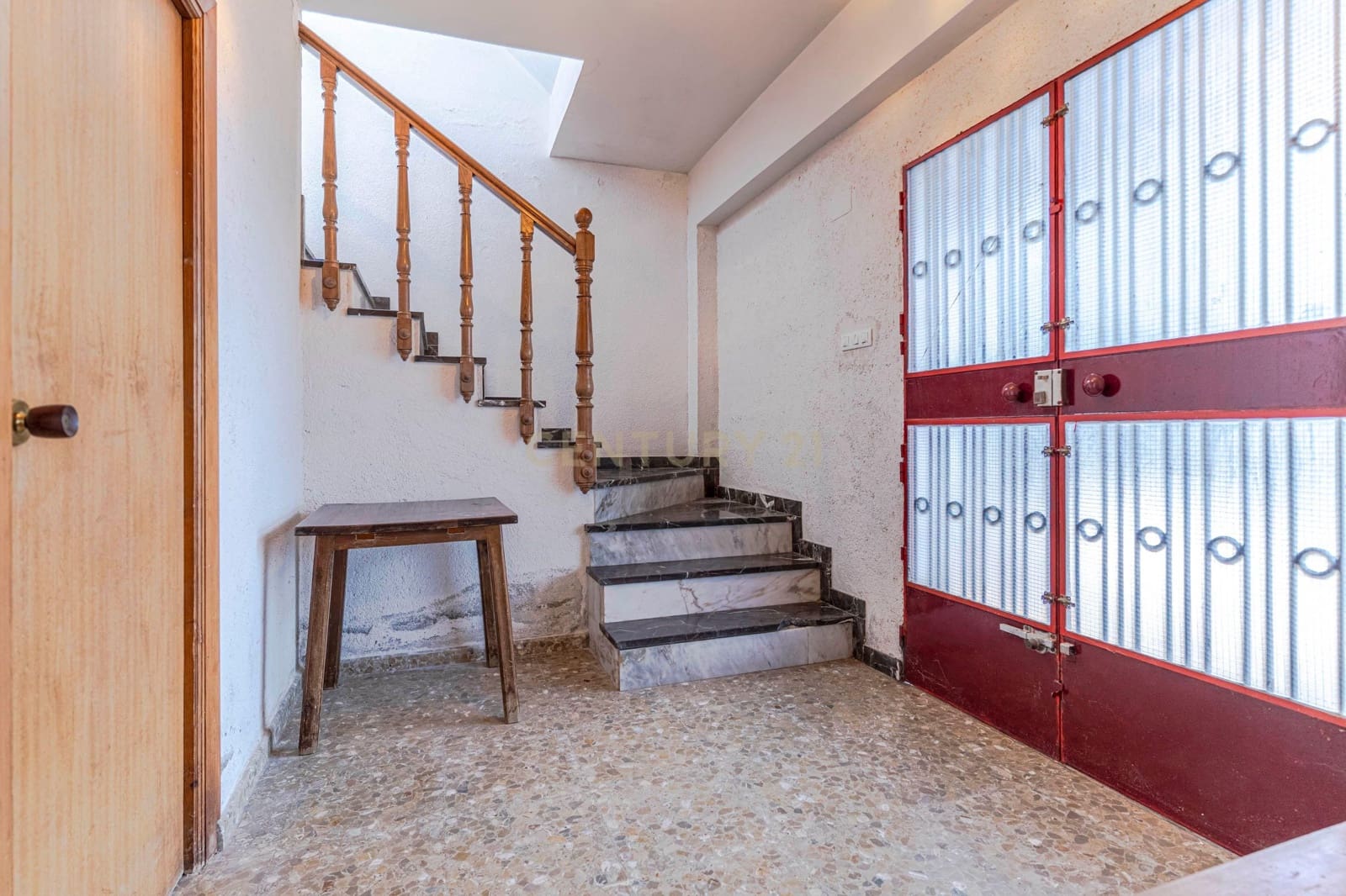 4 makuuhuone Huvila myytävänä paikassa La Zubia - 280 000 € (Ref: 9410318)