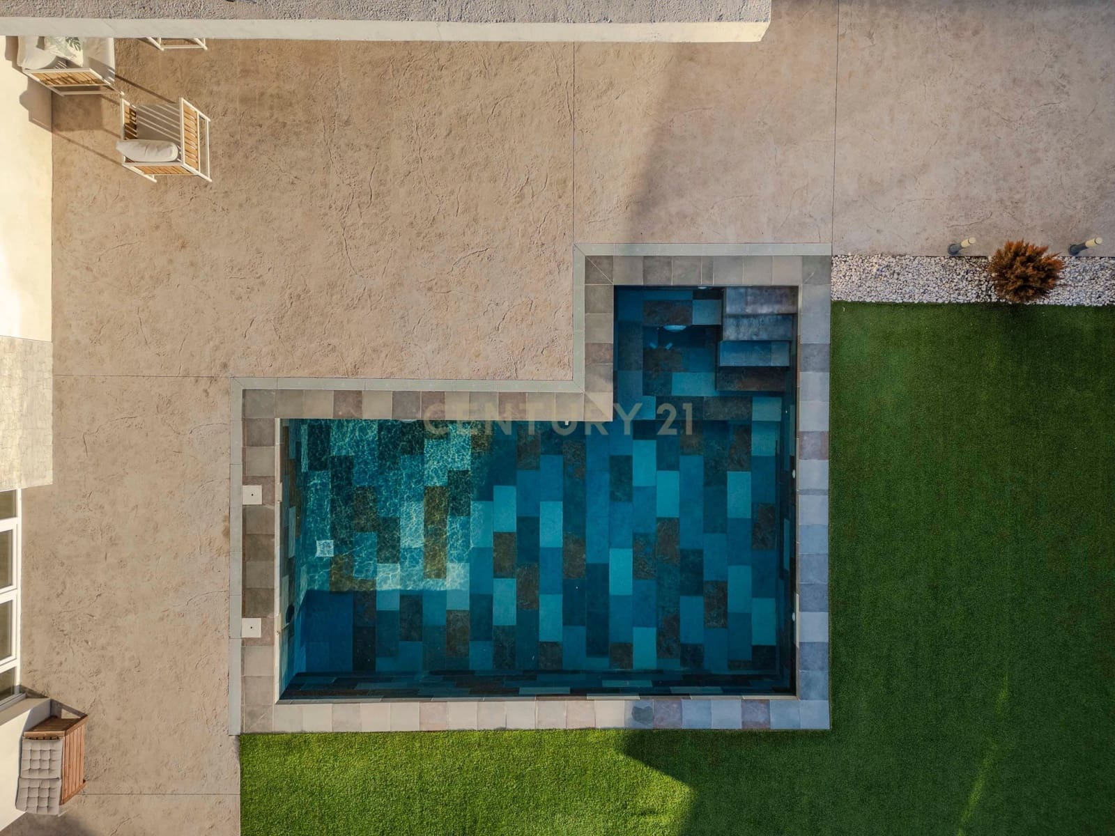 4 soveværelse Villa til salg i Dilar med swimmingpool garage - € 439.900 (Ref: 9412974)