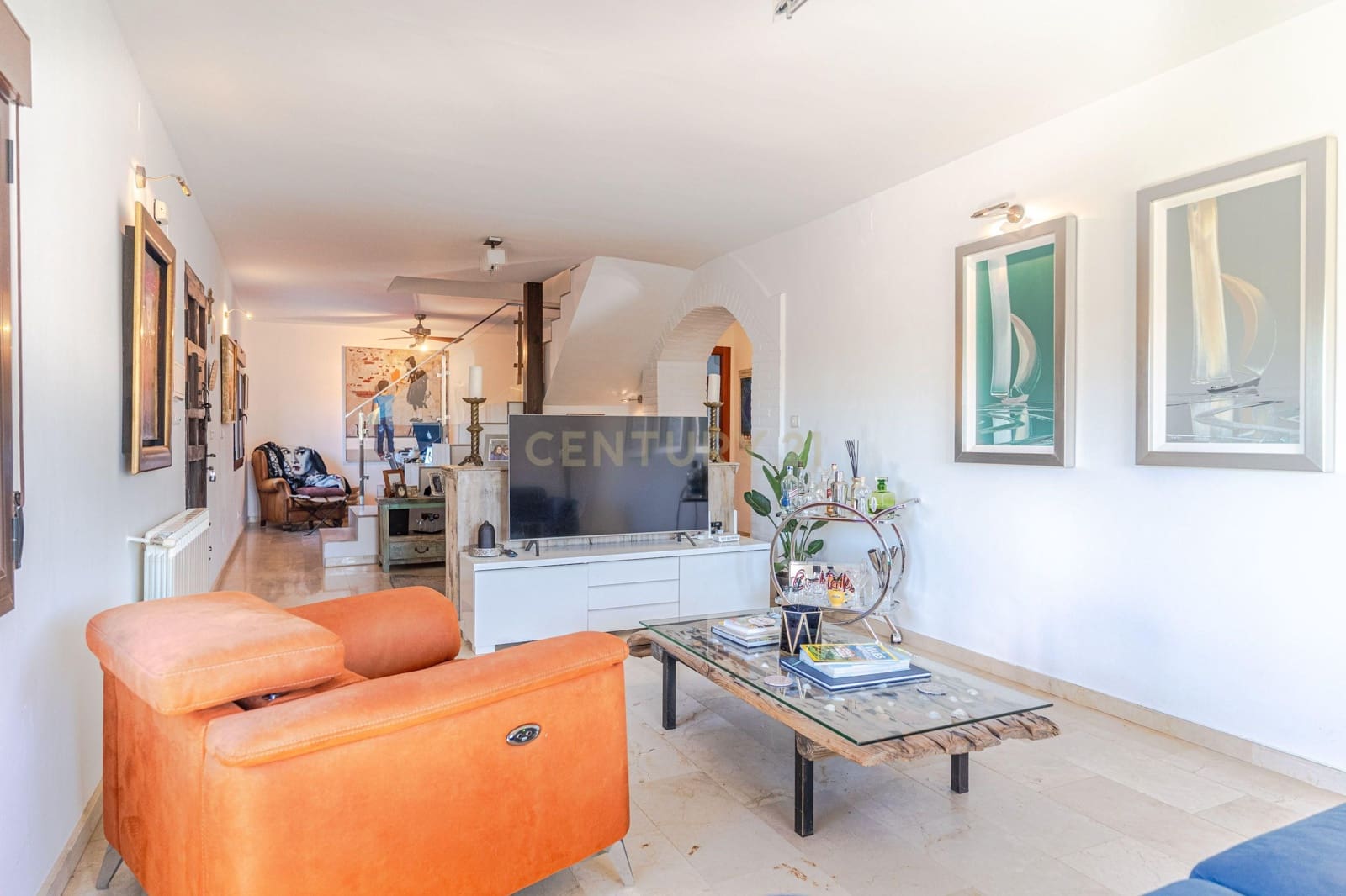 5 bedroom Villa for sale in Gojar with pool - € 625,000 (Ref: 9412975)