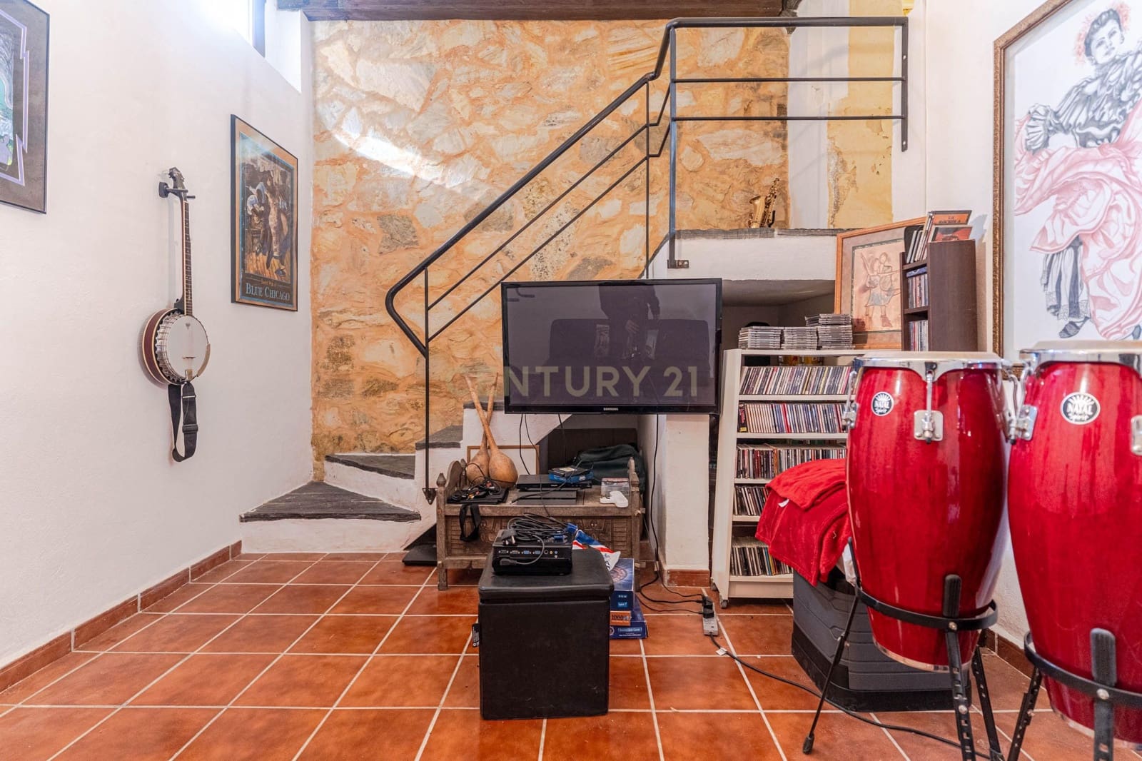 5 bedroom Villa for sale in Gojar with pool - € 625,000 (Ref: 9412975)