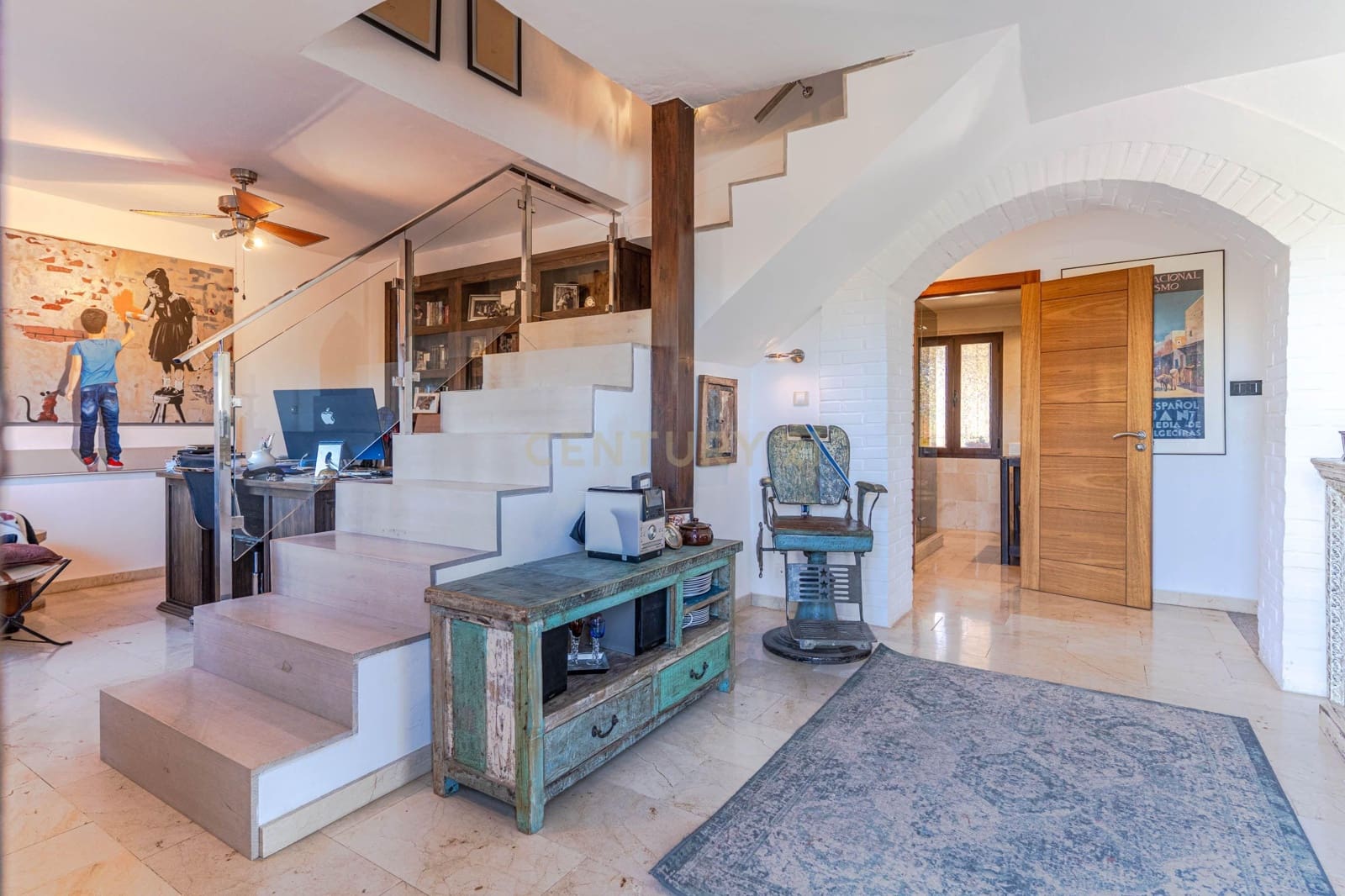 5 bedroom Villa for sale in Gojar with pool - € 625,000 (Ref: 9412975)