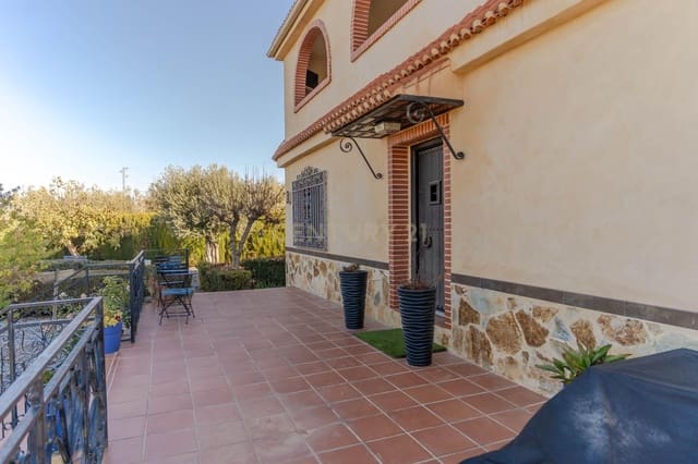 5 soveværelse Villa til salg i Gójar med swimmingpool - € 625.000 (Ref: 9412975)