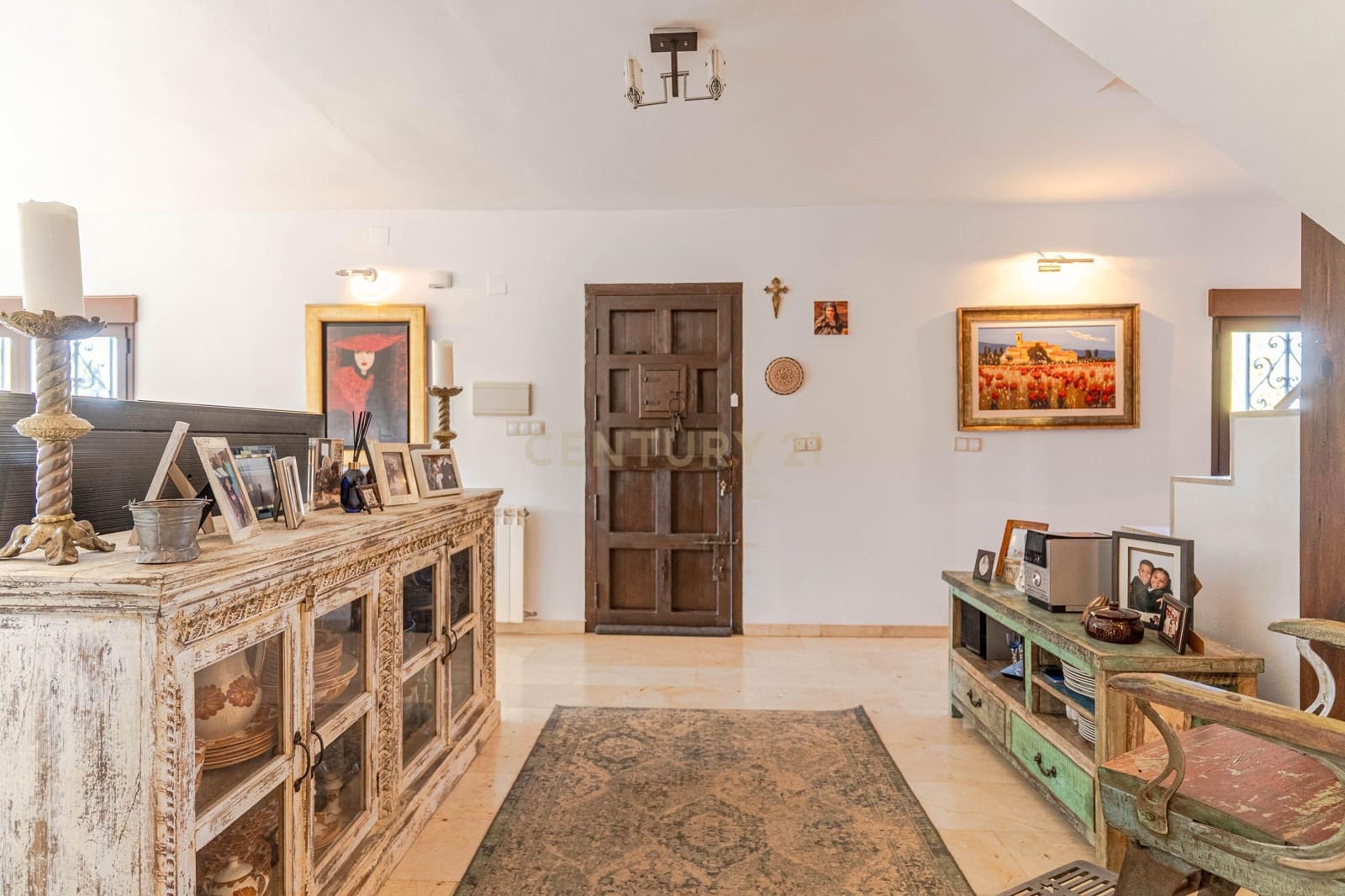 5 bedroom Villa for sale in Gojar with pool - € 625,000 (Ref: 9412975)