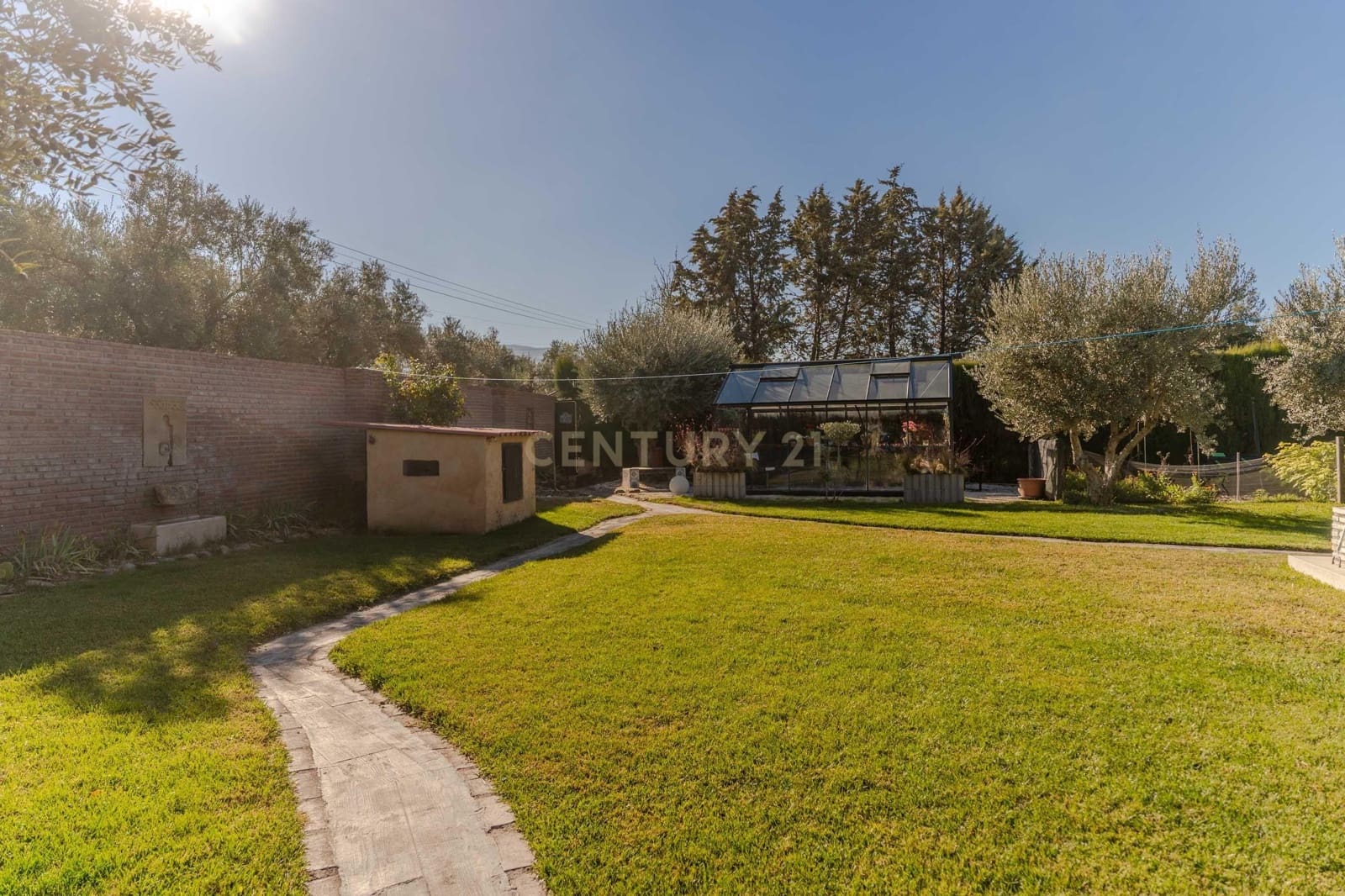 5 bedroom Villa for sale in Gojar with pool - € 625,000 (Ref: 9412975)