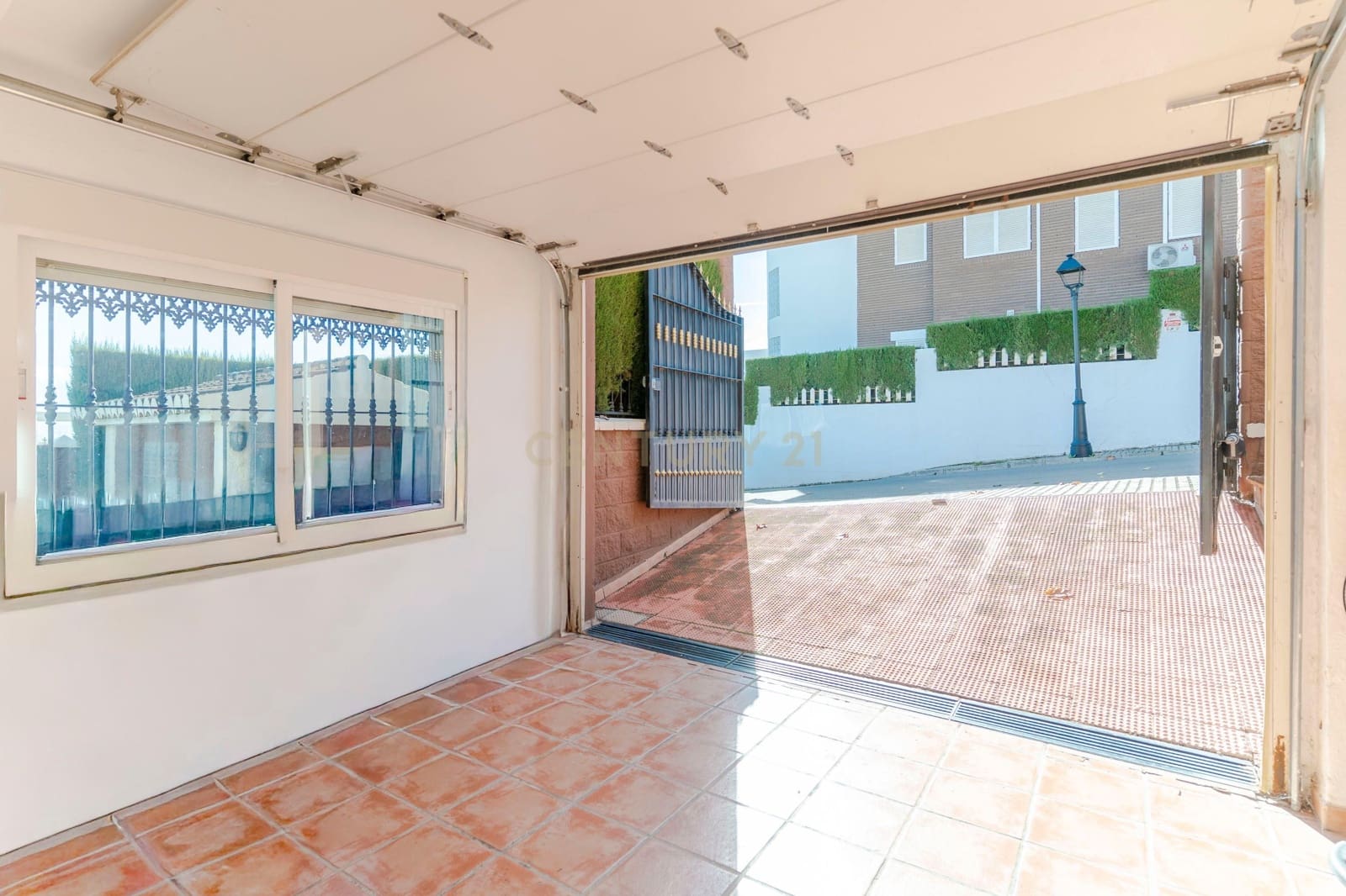 4 soveværelse Villa til salg i Albolote med swimmingpool - € 399.000 (Ref: 9420074)