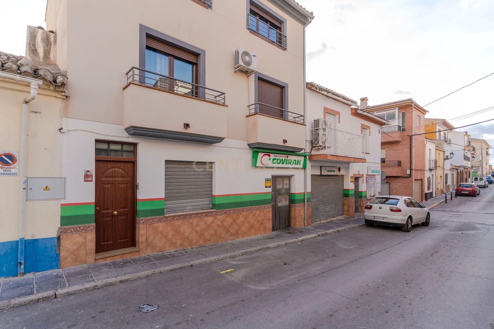 3 bedroom Townhouse for sale in Guevejar - € 295,000 (Ref: 9420075)