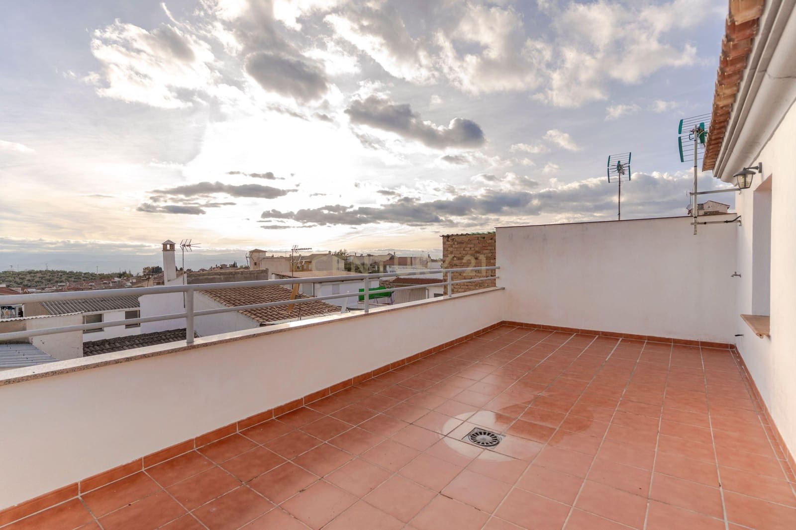 3 bedroom Townhouse for sale in Guevejar - € 295,000 (Ref: 9420075)