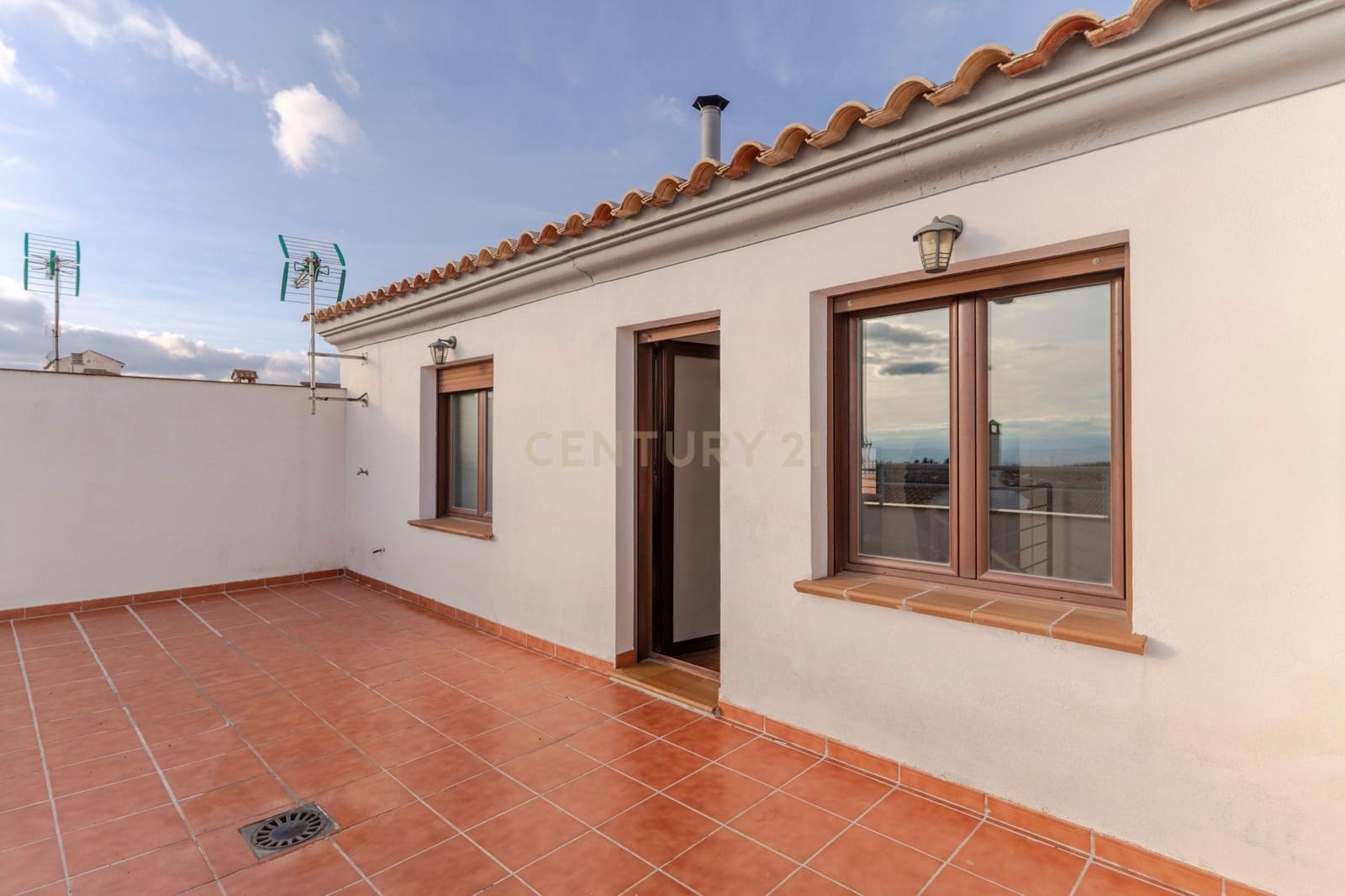 3 bedroom Townhouse for sale in Guevejar - € 295,000 (Ref: 9420075)