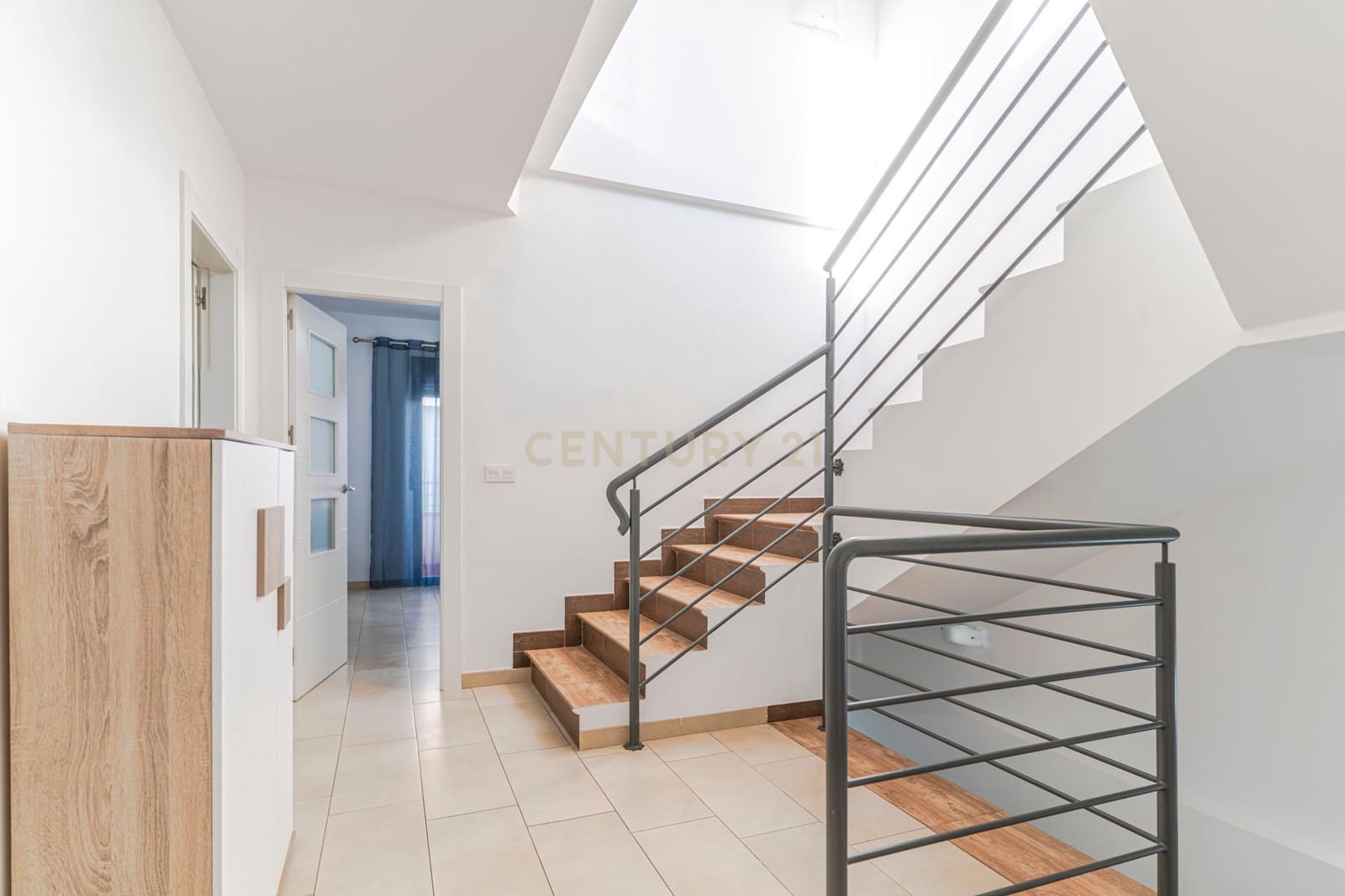 3 bedroom Townhouse for sale in Guevejar - € 295,000 (Ref: 9420075)