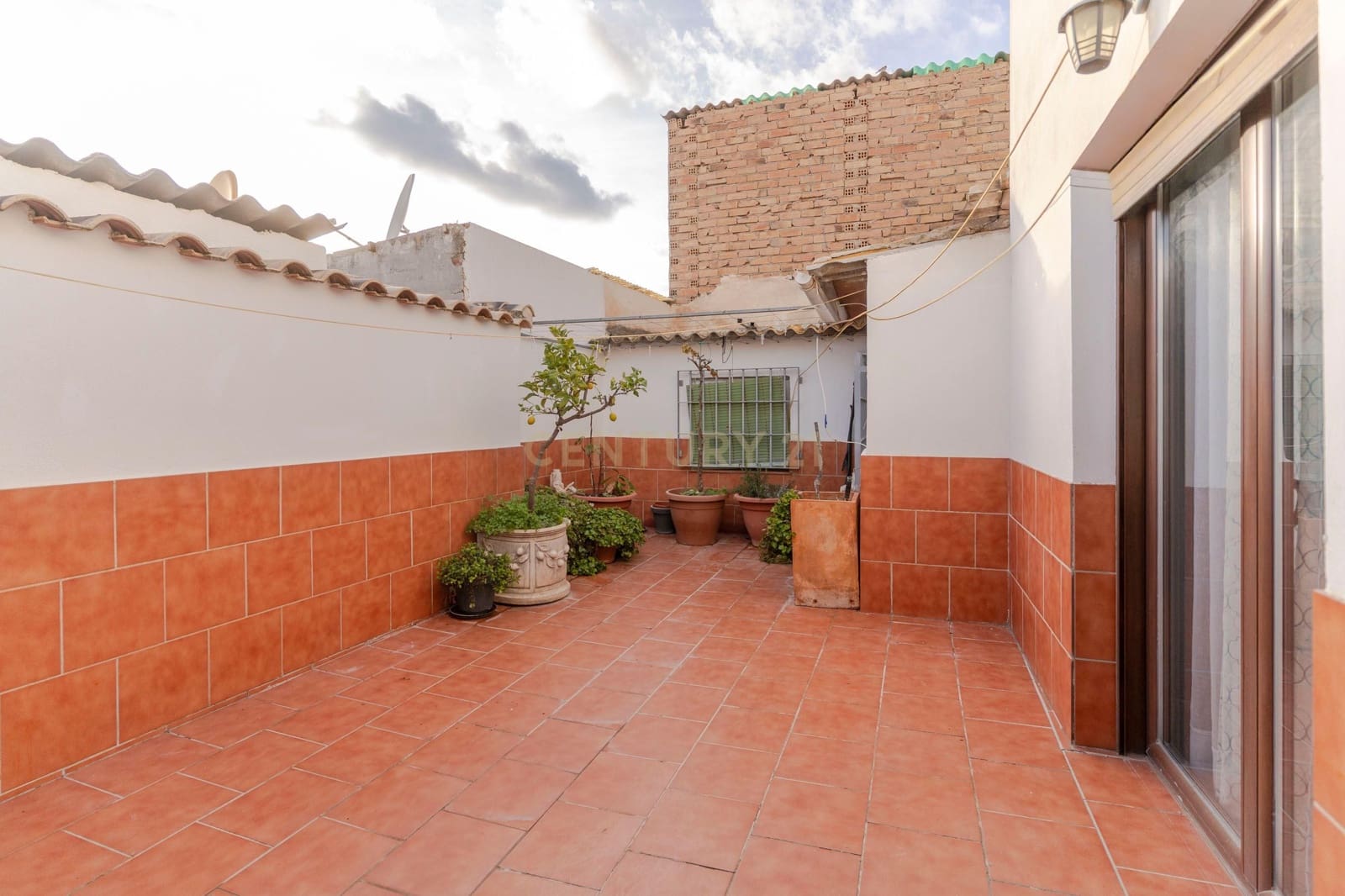 3 bedroom Townhouse for sale in Guevejar - € 295,000 (Ref: 9420075)