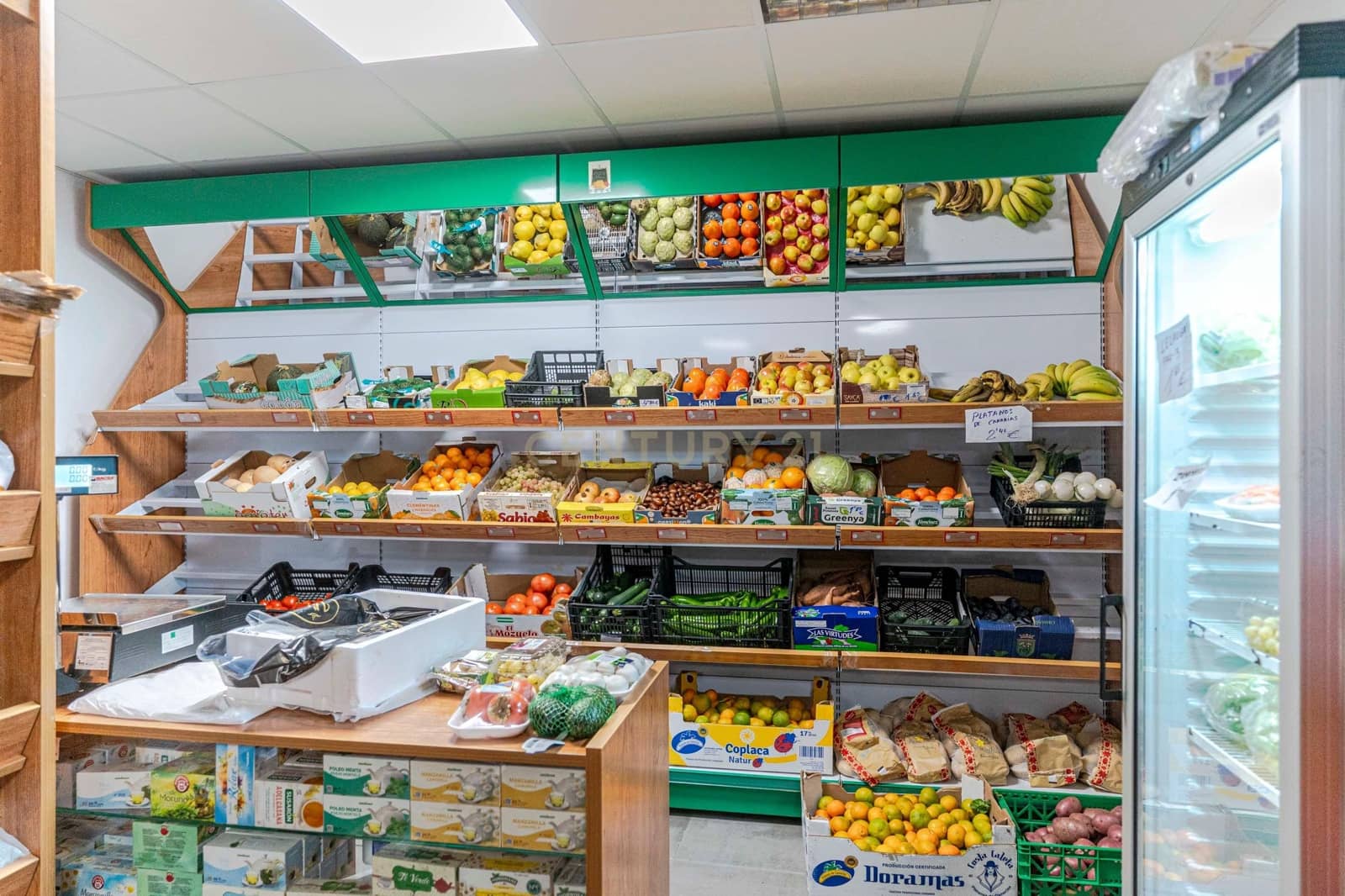 3 bedroom Townhouse for sale in Guevejar - € 295,000 (Ref: 9420075)