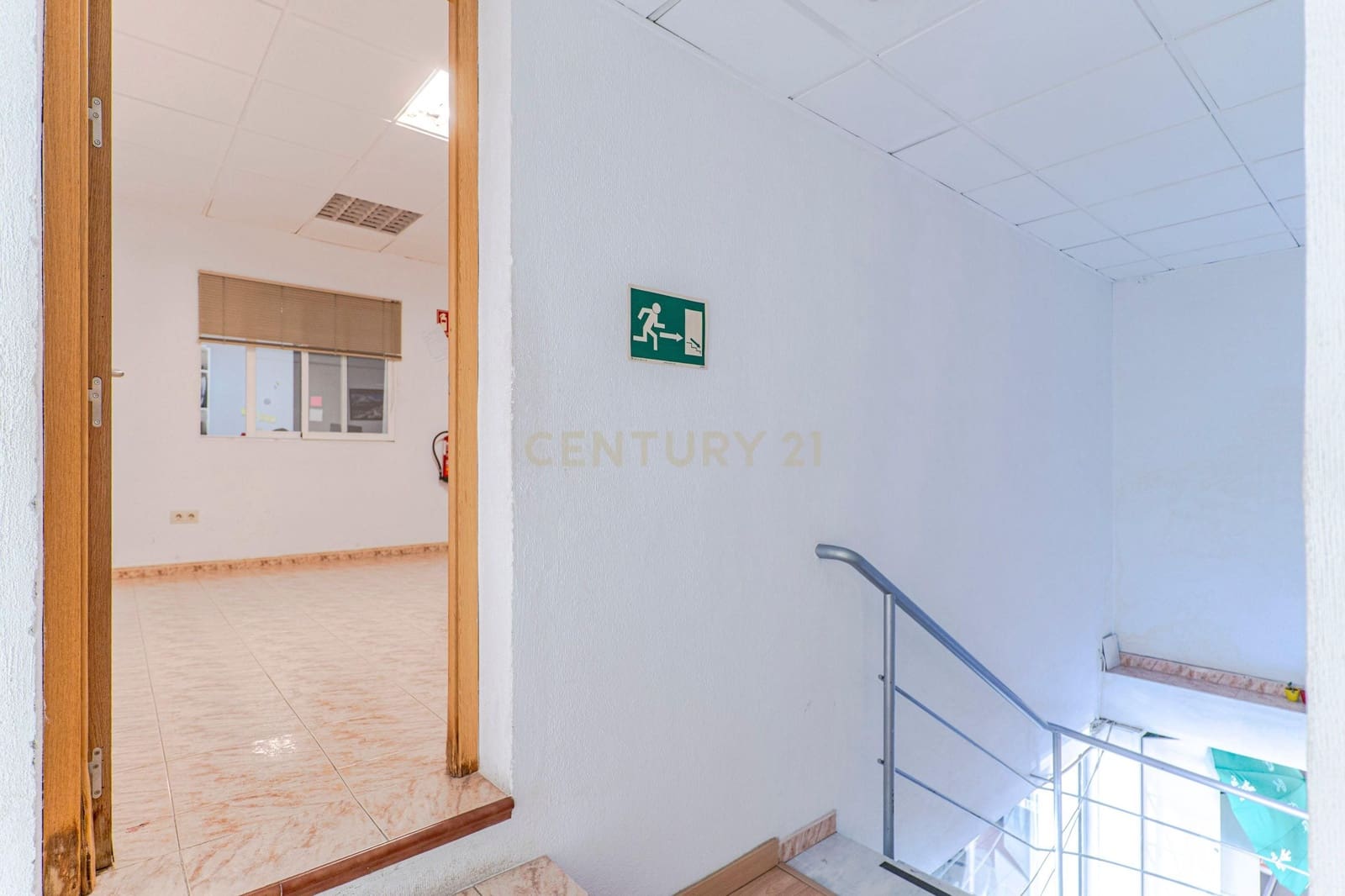 Kaupallinen myytävänä paikassa Granada kaupunki - 1 050 000 € (Ref: 9425822)