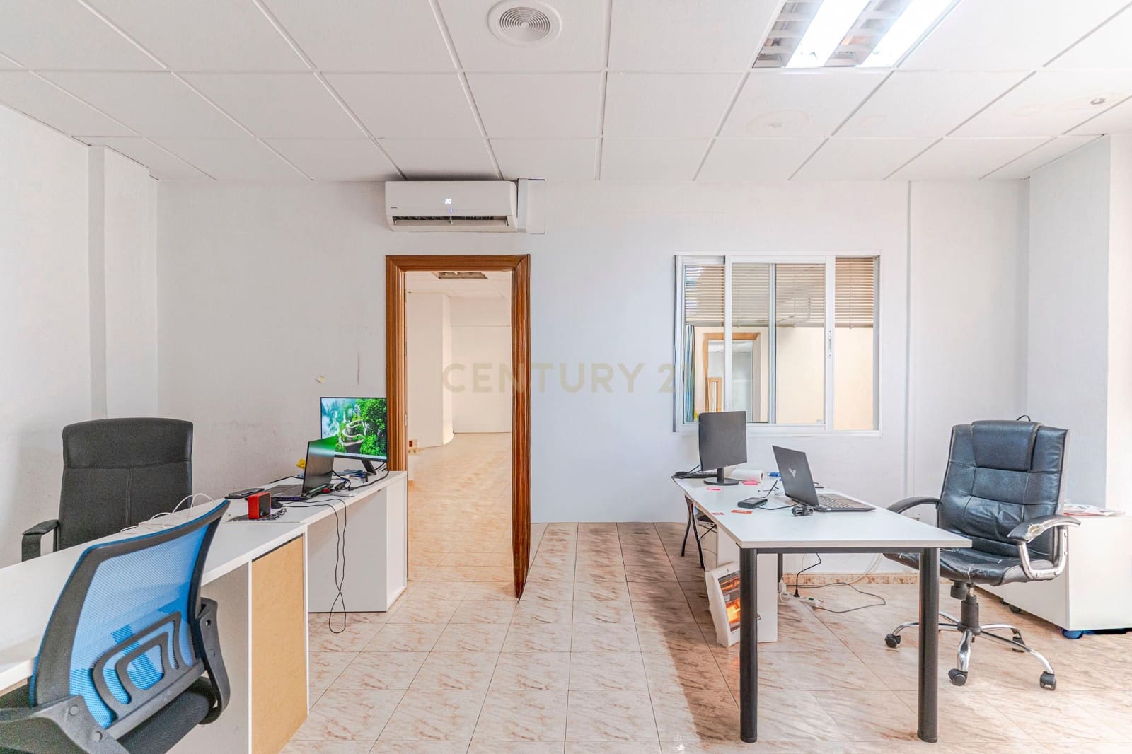 Kaupallinen myytävänä paikassa Granada kaupunki - 1 050 000 € (Ref: 9425822)