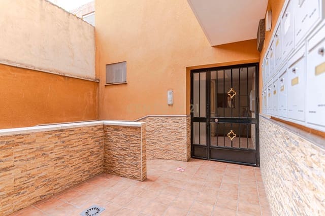 Piso de 2 habitaciones en Gabia Grande, Las Gabias en venta - 139.000 € (Ref: 9426614)