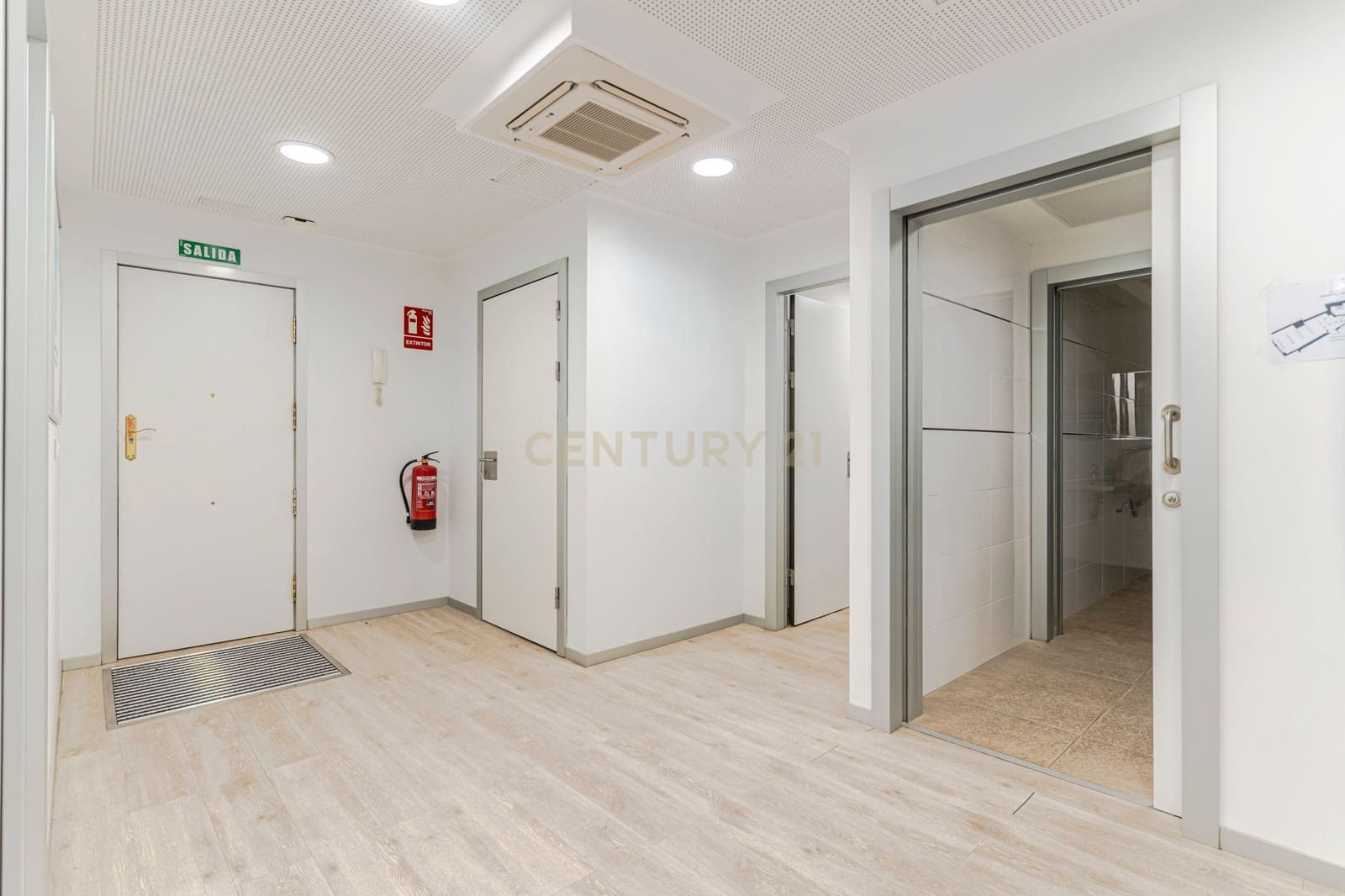 4 soveværelse Lejlighed til salg i Granada by - € 550.000 (Ref: 9426705)