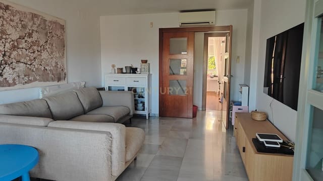 2 sypialnia Apartament do wynajęcia w La Zubia z basenem - 900 € (Ref: 9432867)