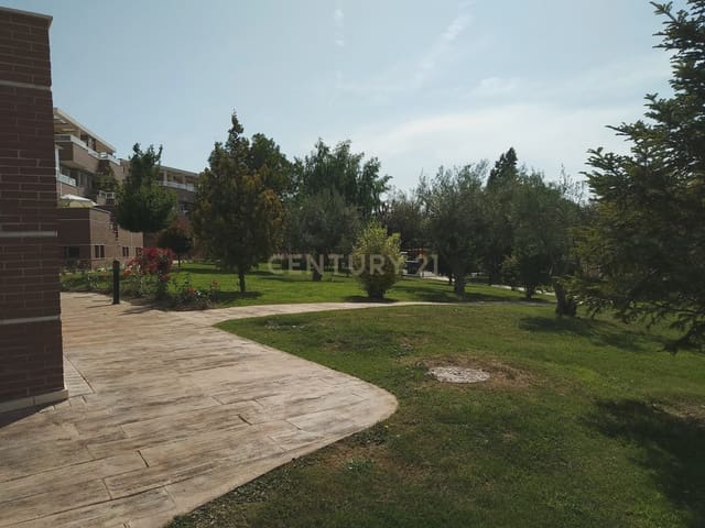 2 sypialnia Apartament do wynajęcia w La Zubia z basenem - 900 € (Ref: 9432867)