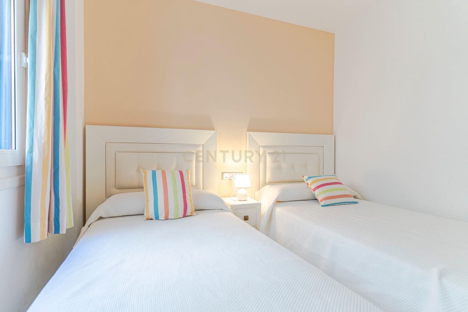 3 soveværelse Lejlighed til salg i Manilva med swimmingpool garage - € 425.000 (Ref: 9436317)