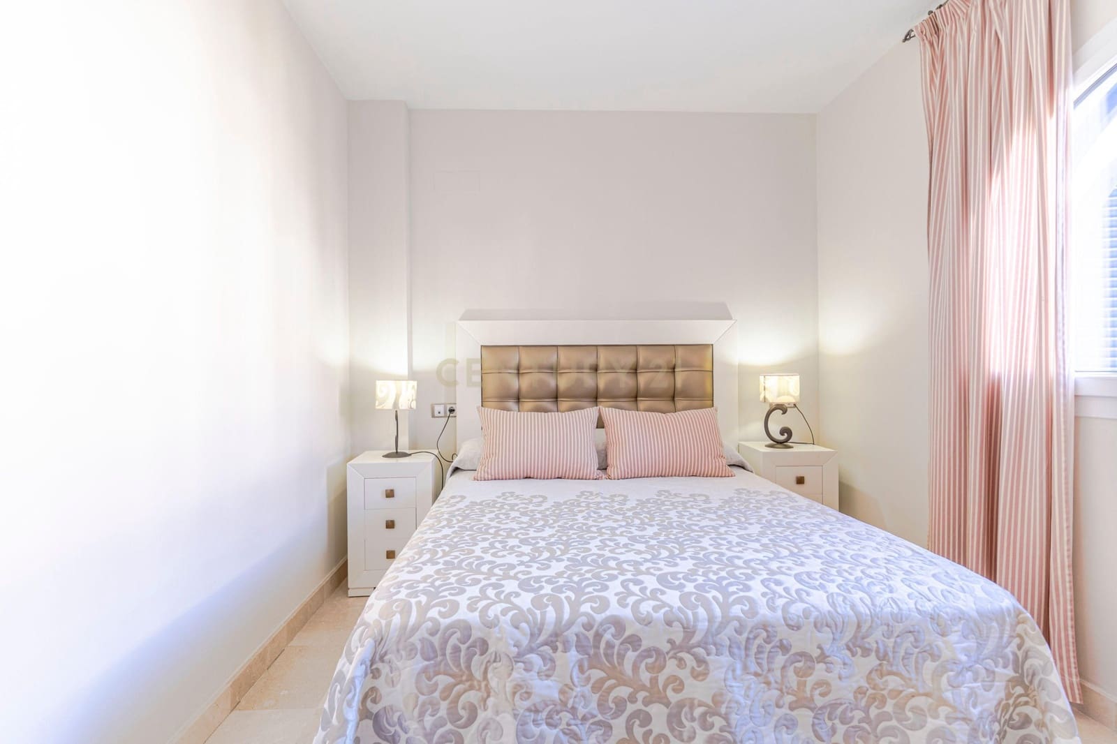 3 soveværelse Lejlighed til salg i Manilva med swimmingpool garage - € 425.000 (Ref: 9436317)