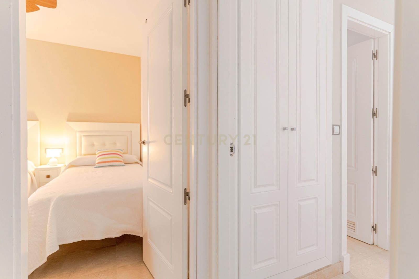 3 soveværelse Lejlighed til salg i Manilva med swimmingpool garage - € 425.000 (Ref: 9436317)